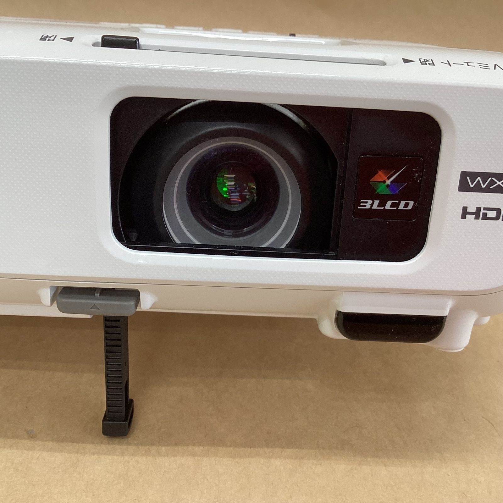 ランプ使用3160時間 エプソン プロジェクター EB-W18 3000lm 無線対応 アダプター 別途 必要 D-SUB HDMI USB-B