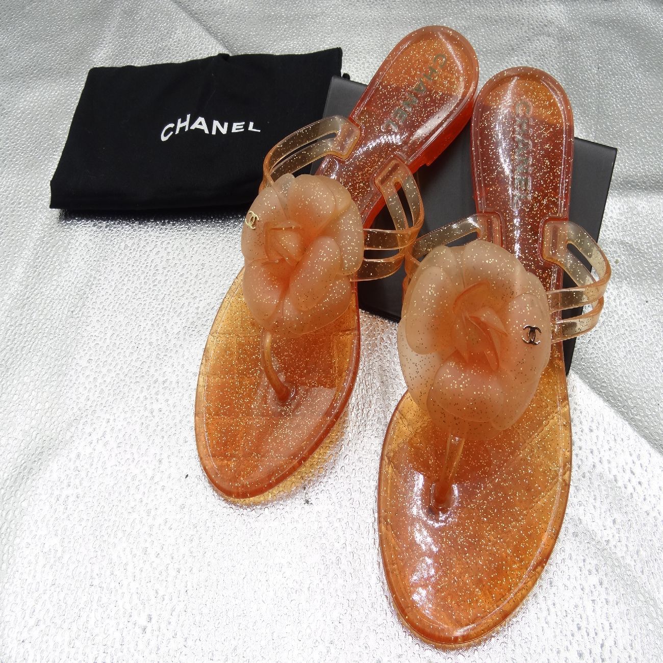 美品 シャネル CHANEL カメリア ココマーク サンダル 38 G45498 楽天市場】CHANEL シャネル カメリア ココマーク トングサンダル