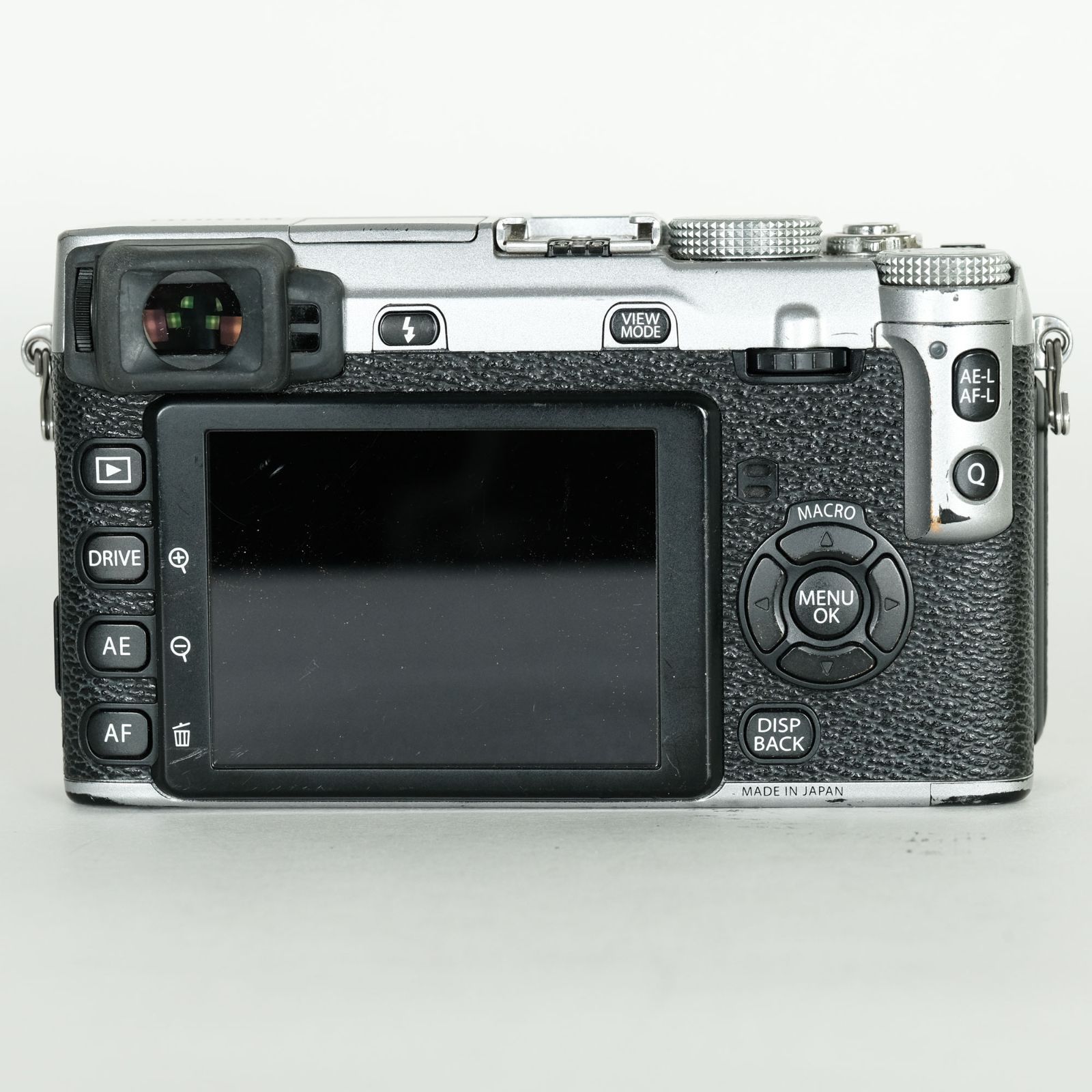 ジャンク品] FUJIFILM X-E1 シルバー | ミラーレス一眼カメラ - メルカリ