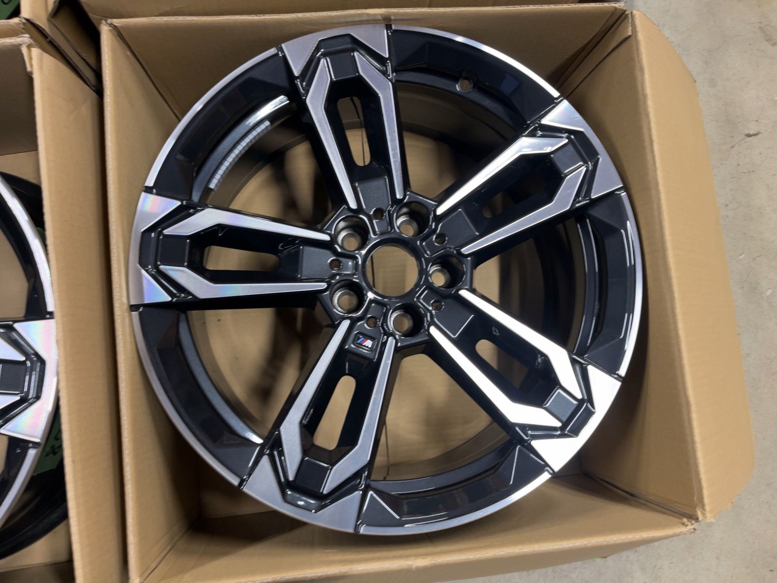  BMW U 11 X 1 10 2 19インチ 4本セット 19インチ ホイール