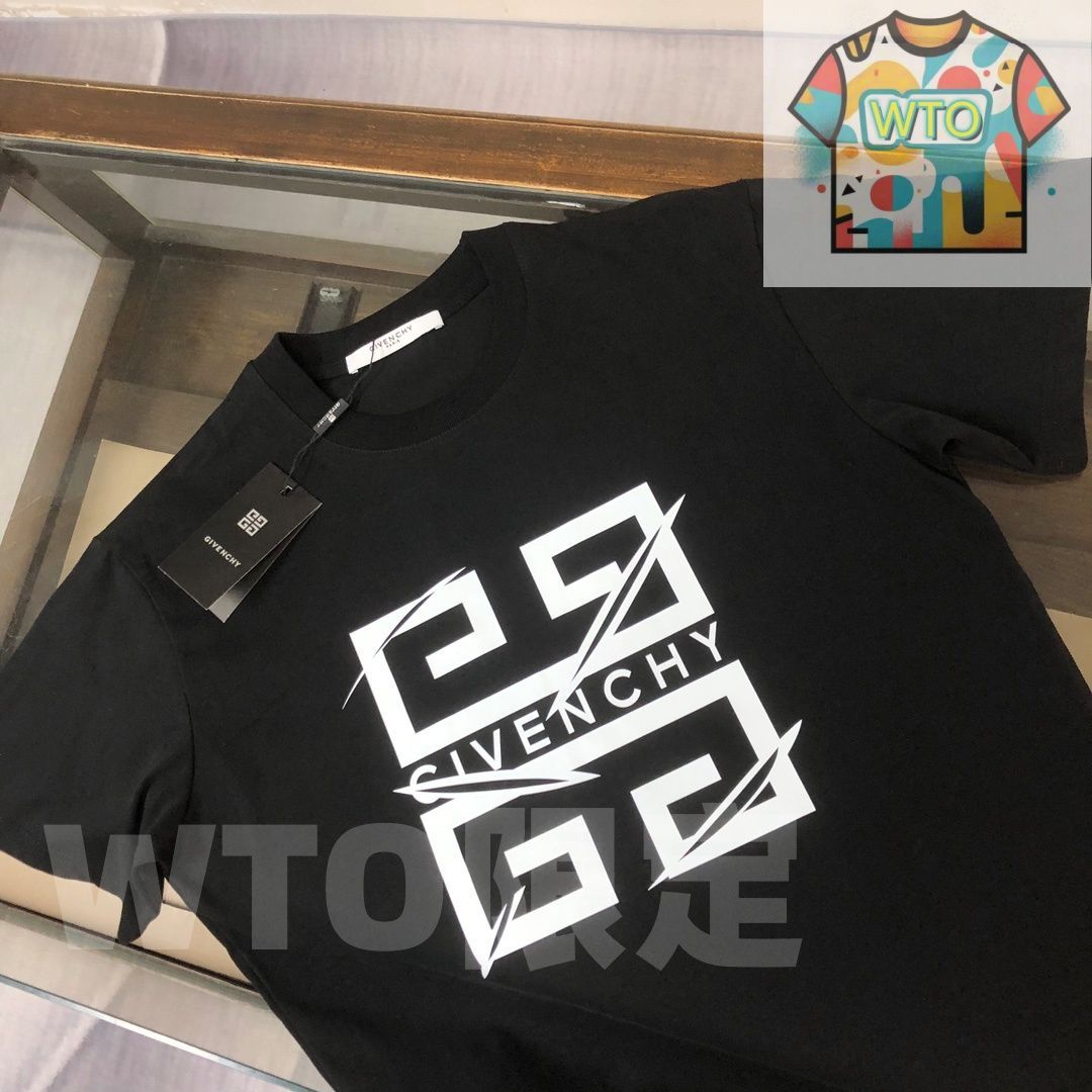 クルーネックTシャツ