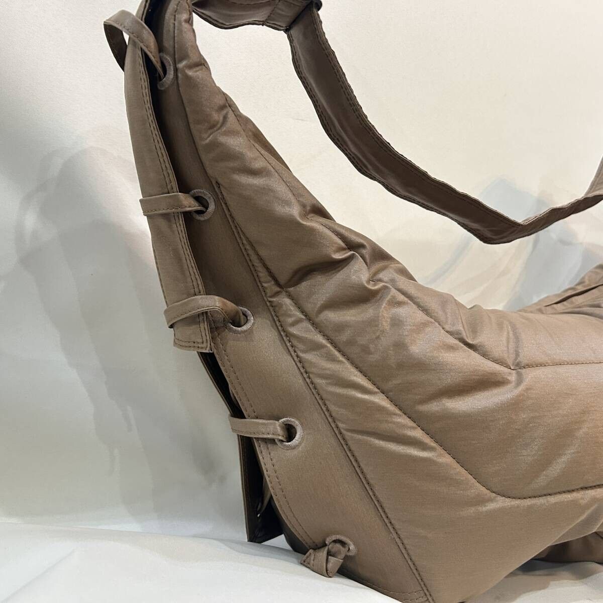 新品同様 LEMAIRE / ルメール MEDIUM SOFT GAME BAG ミディアム ソフト 