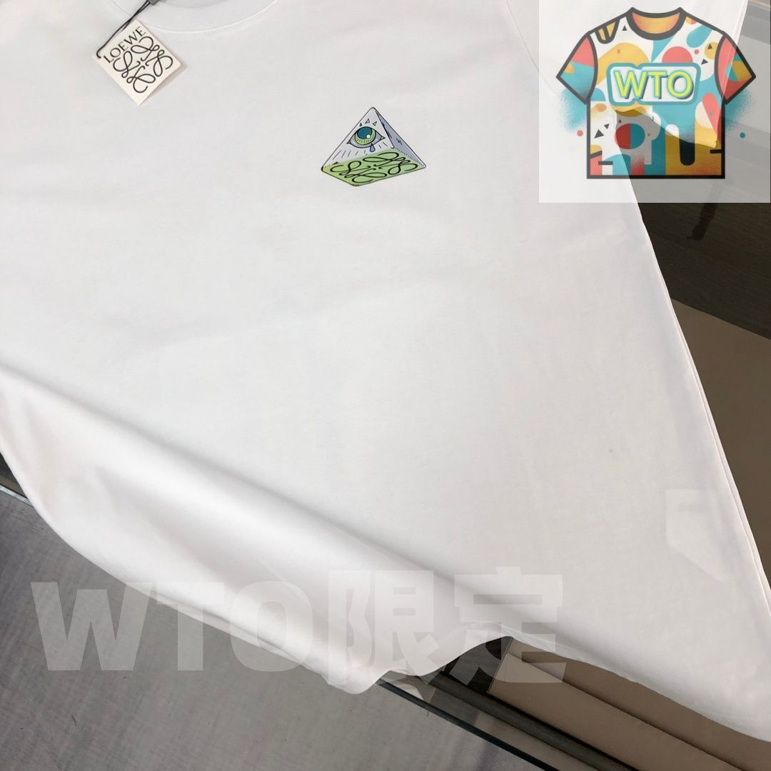 ロゴプリントTシャツ