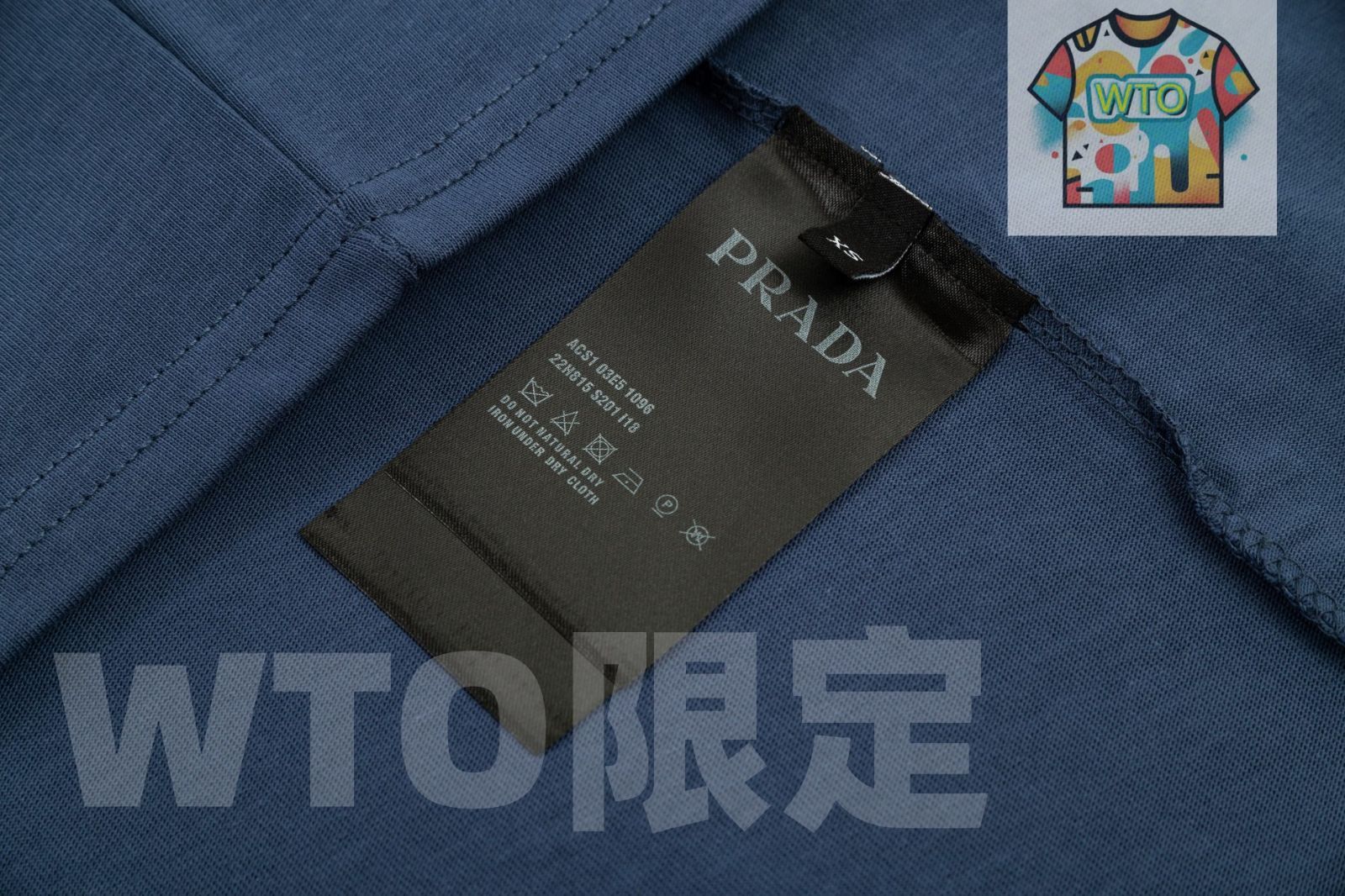  WTO通販 Prada クラシックロゴ クルーネックTシャツ オーバーサイズデザインで男女兼用 WTO輸入 FKZ 68 Tシャツ アパレル キャラクターグッズ