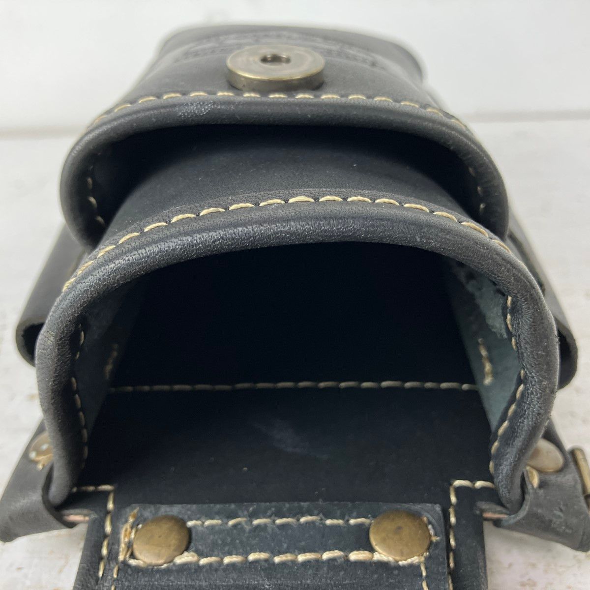 ЗЗKNICKS 蓋付き総ヌメ革