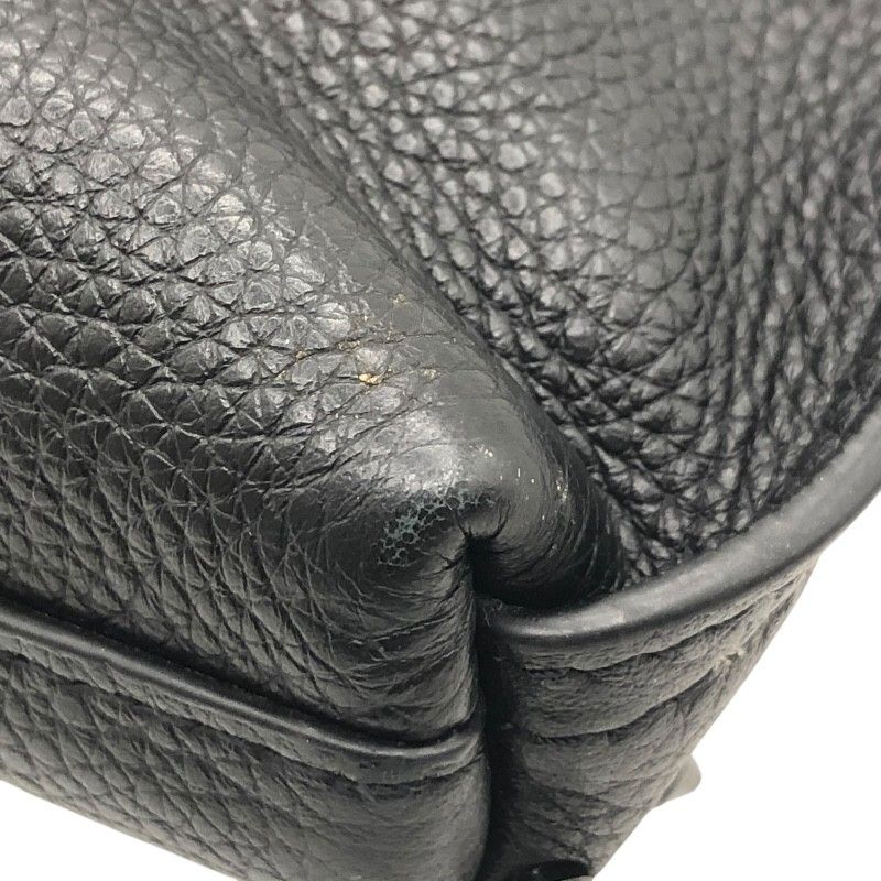 クラッチバッグ