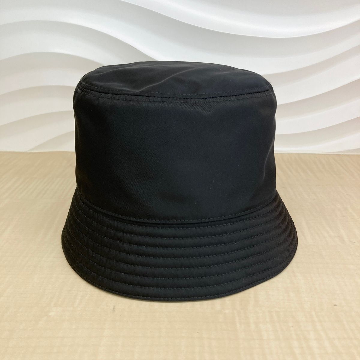 PRADA プラダ トライアングルロゴ リナイロン バケットハット バケハ 2 HC 137 DMI F 0002 ユニセックス M ナイロン ブラック