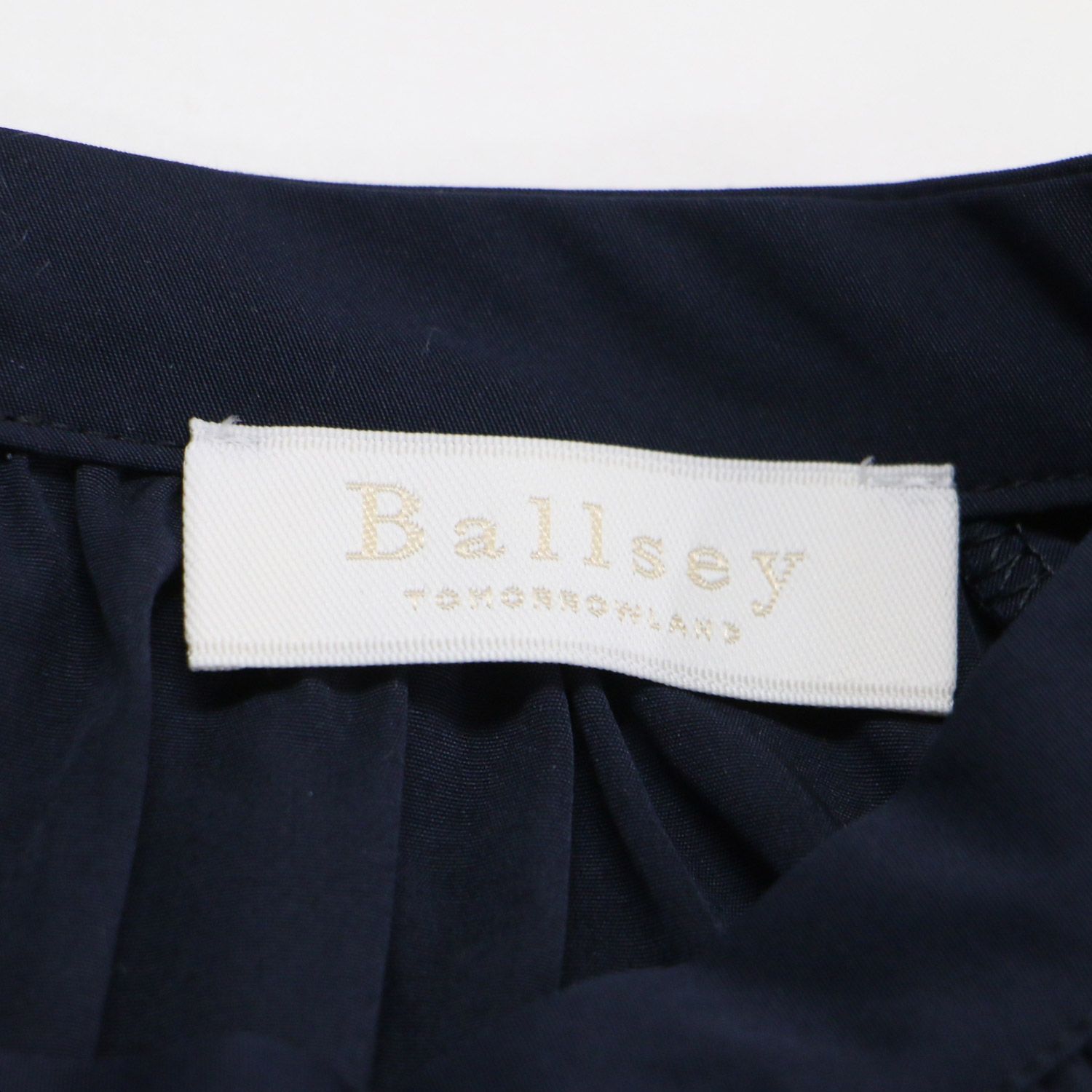 Ballsey ボールジー ブラウス ネイビー サイズ:36(9号) | 23秋冬 ポリステル コットン タフタ ギャザー ブラウス / シャツ | プルオーバー 長袖 スタンドカラー | トップス カットソー | 日本製【レディース】【中古】【K4631】 Ballsey ボールジー ブラウス ネイビー サイズ:36(9号) | 23秋冬