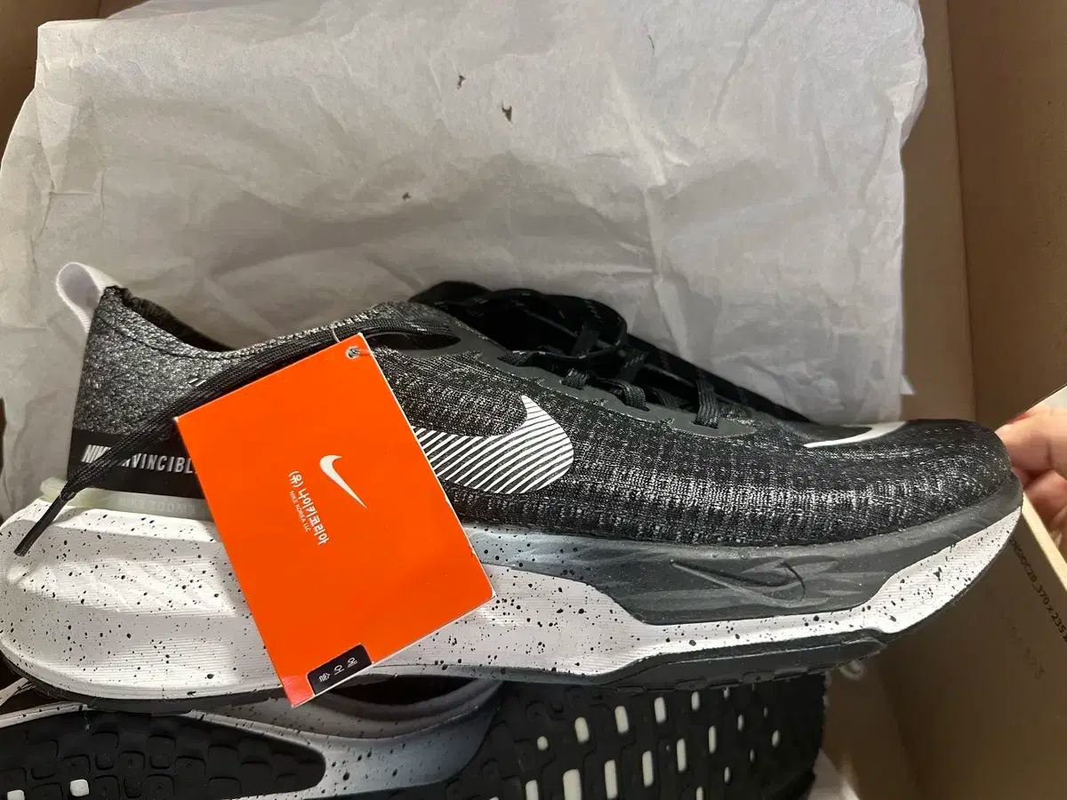 ナイキ ズームX インヴィンシブルラン3 ブラック 290