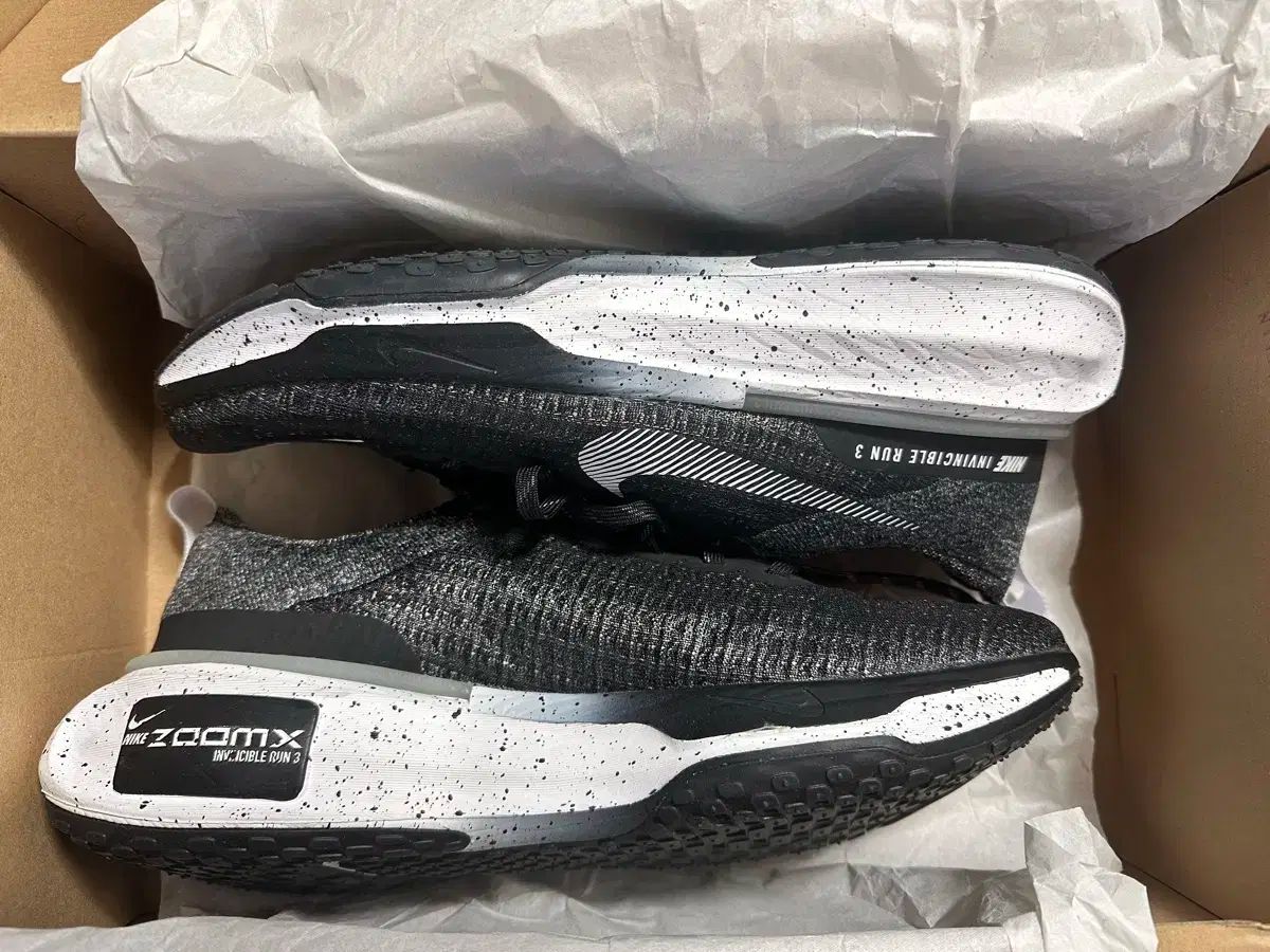 ナイキ ズームX インヴィンシブルラン3 ブラック 290
