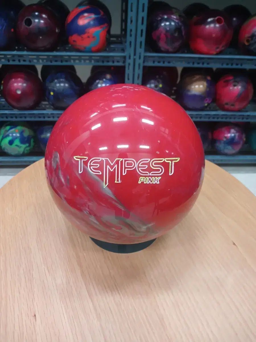 ボーリングボール 復元完 12p TEMPEST テンペスト ピンク