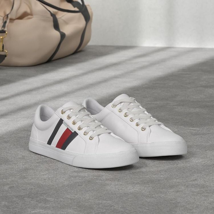 TOMMY HILFIGER トミーヒルフィガー レザースニーカー ローカット