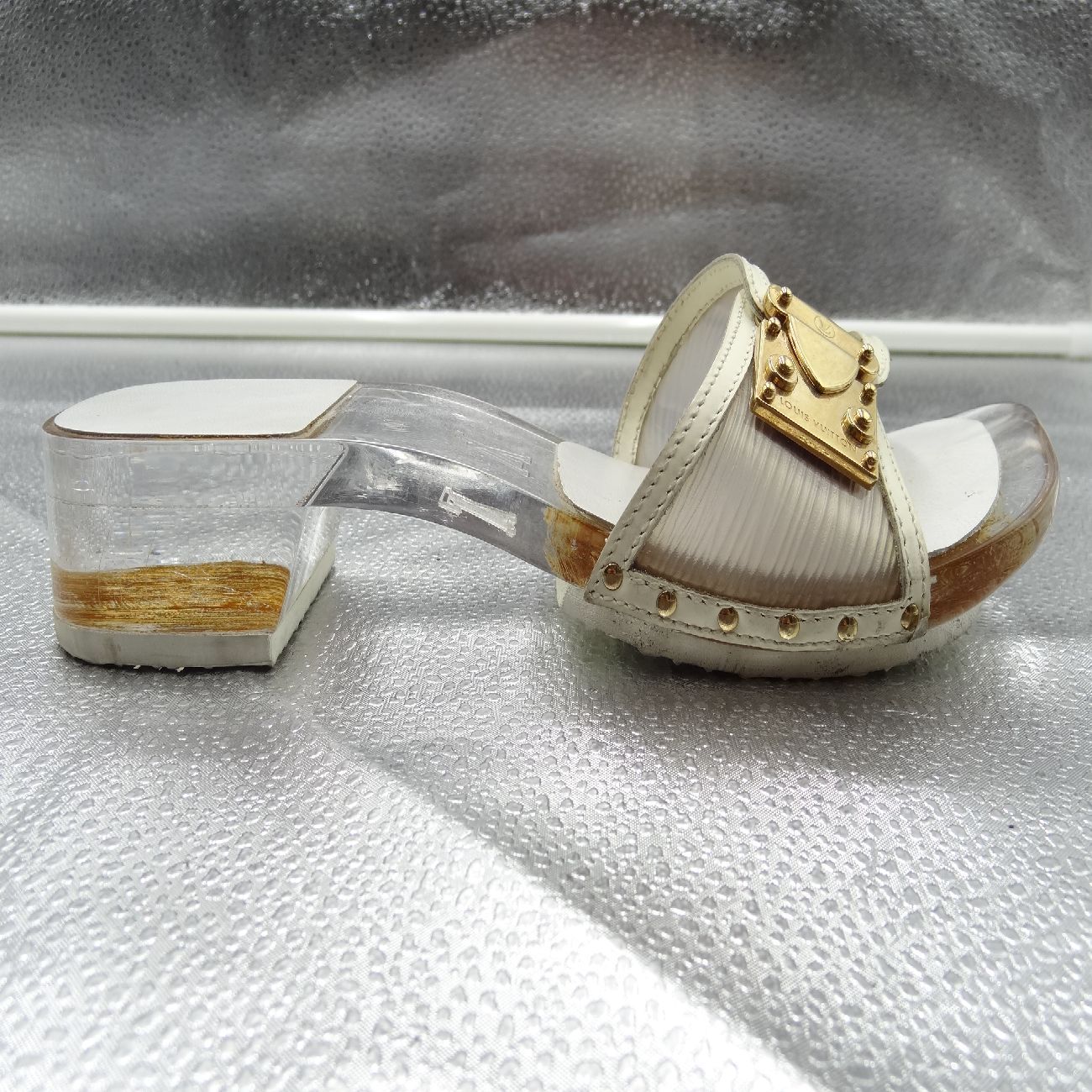 ルイヴィトン　エナメル サンダル コッパー ゴールド size35 1/2 ルイヴィトン エナメル サンダル コッパー ゴールド size35 1/2 ルイ