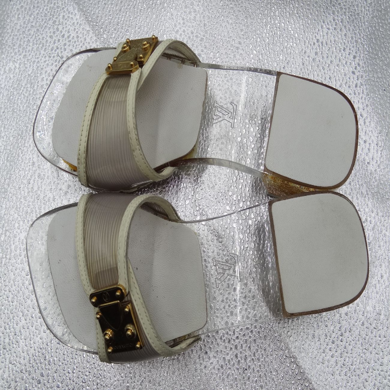 LOUIS VUITTON ルイヴィトン クリアサンダル ゴールド金具 サイズ 35