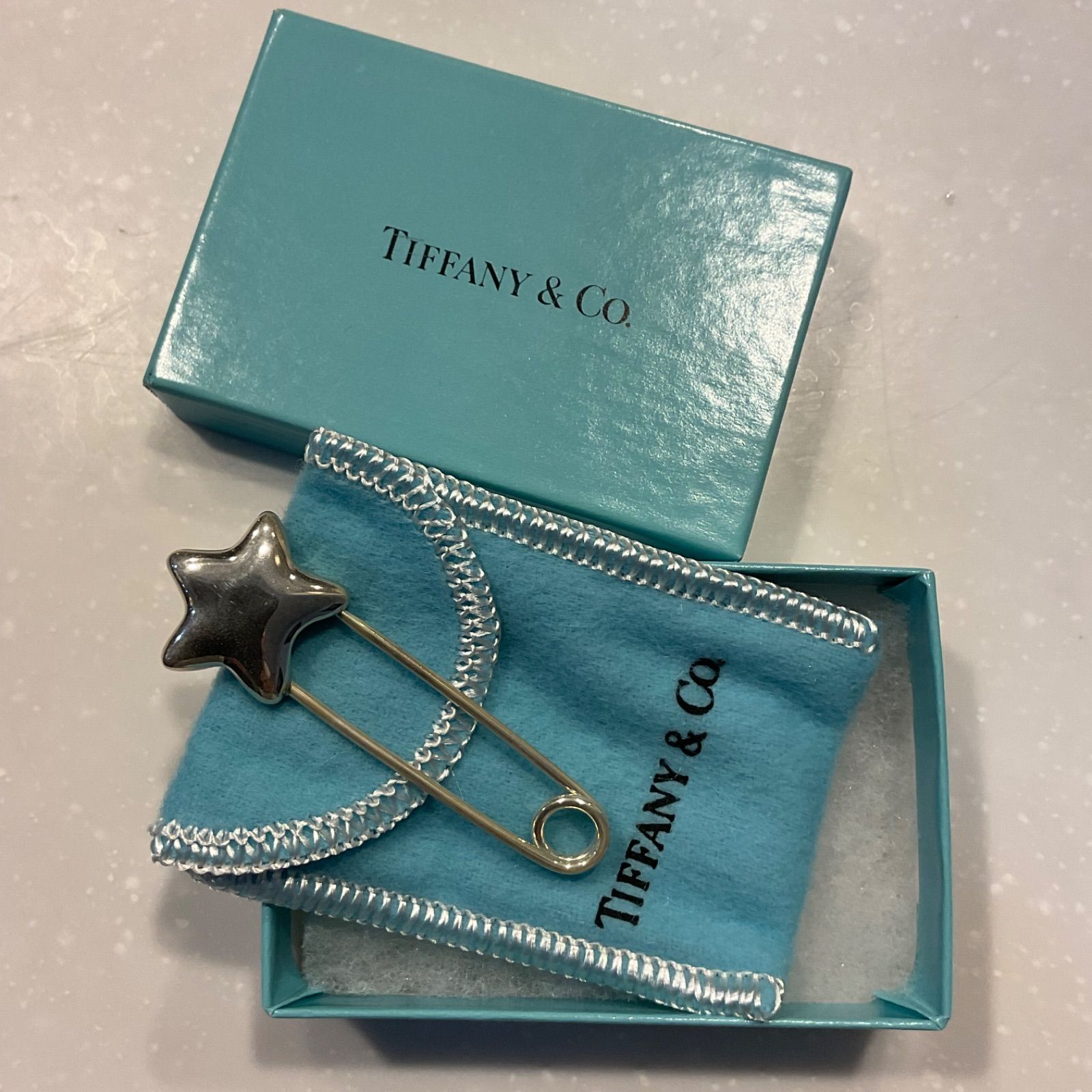 TIFFANY & Co. ティファニー スター ピンブローチ 925 - メルカリ