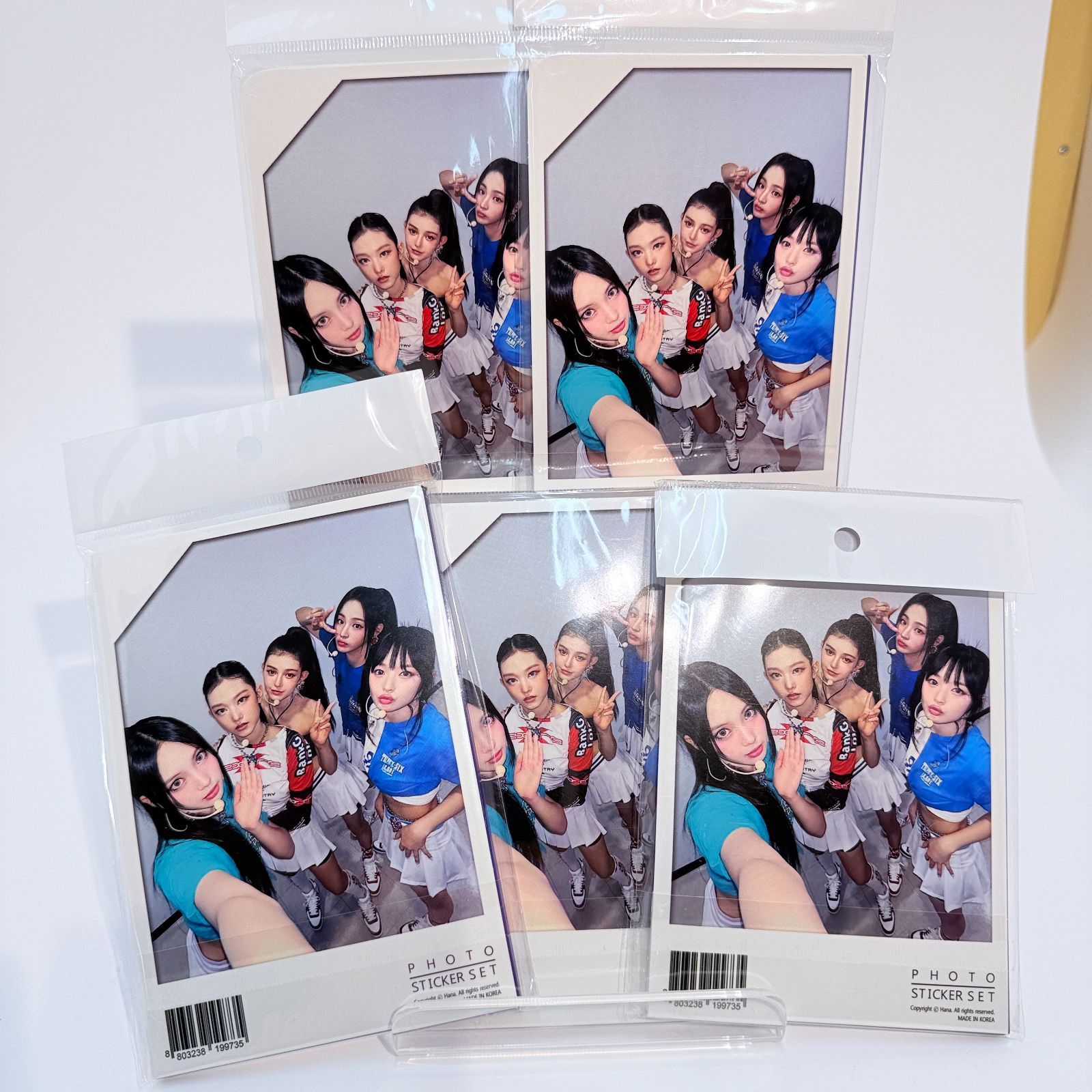 5個セット】K-POPアイドルグループNewJeans（ニュージーンズ