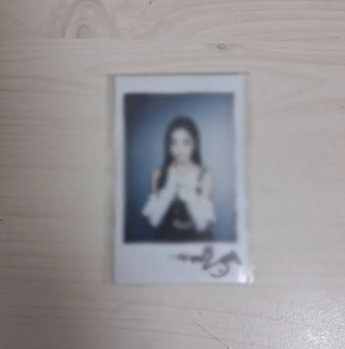 トリプルエス ジヨン サイン入り チェキ ポラロイド