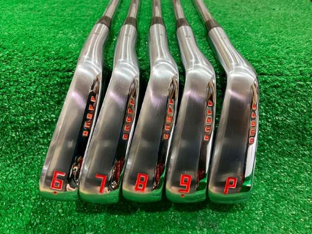 激安[469] アイアンセット グローブライド(ダイワ) ONOFF FORGED KURO