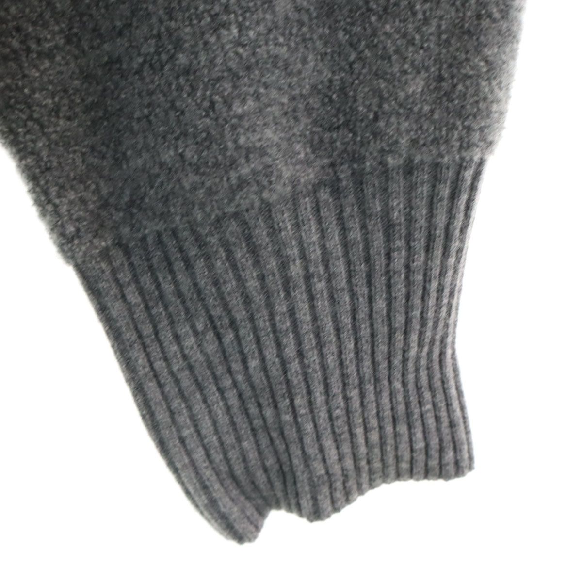 未使用 ADORE アドーア 日本製 長袖 Vネック セーター 38 グレー