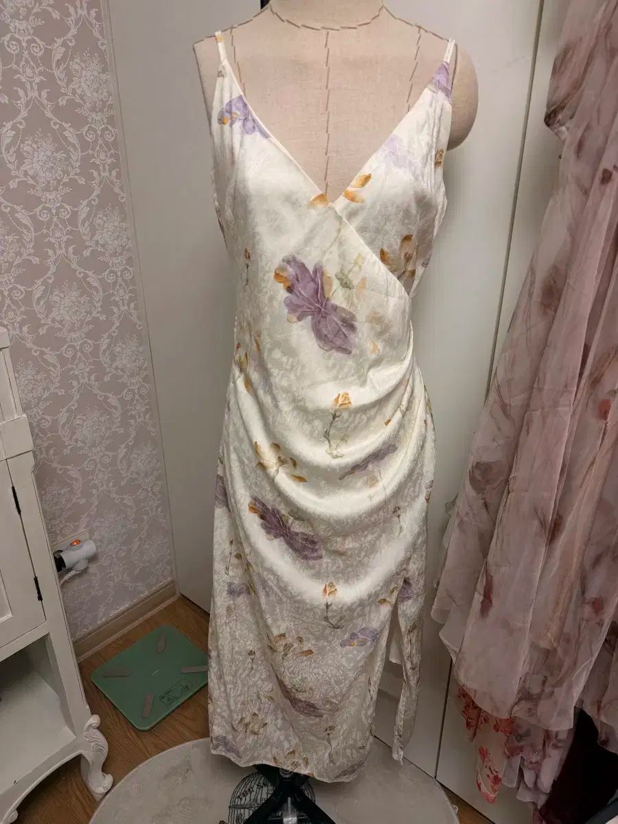 スリット ロング丈ワンピース