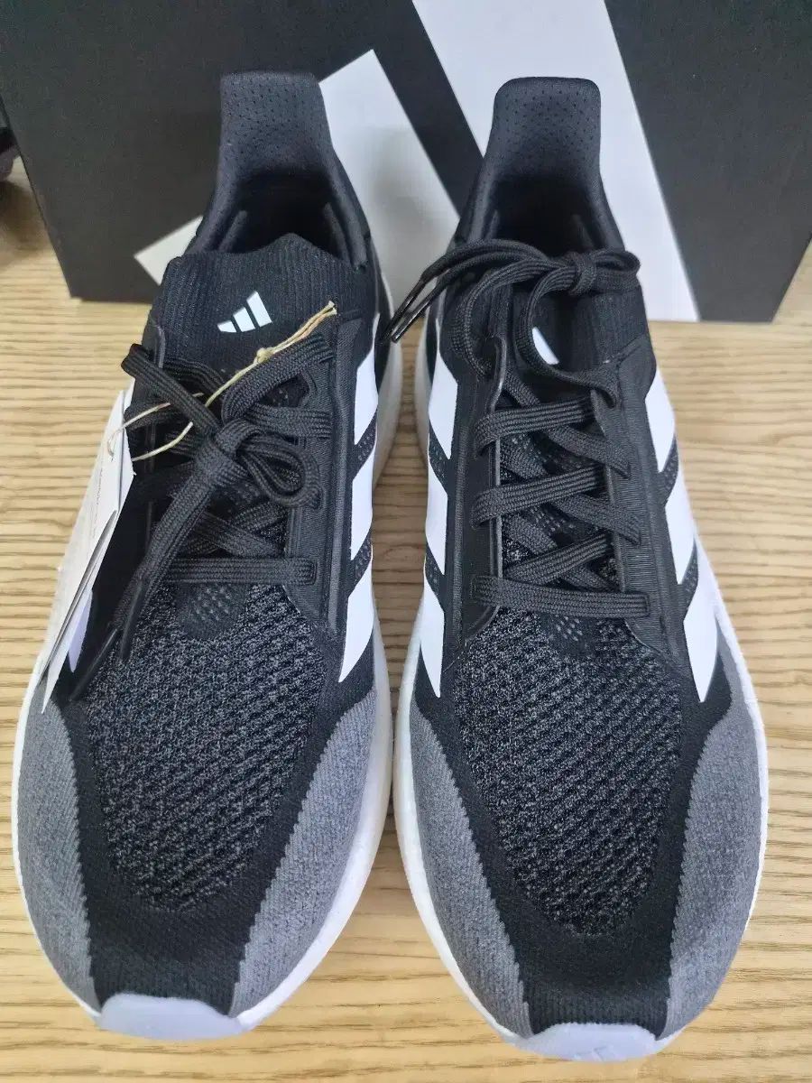 アディダス ウルトラブースト 5X 280サイズ