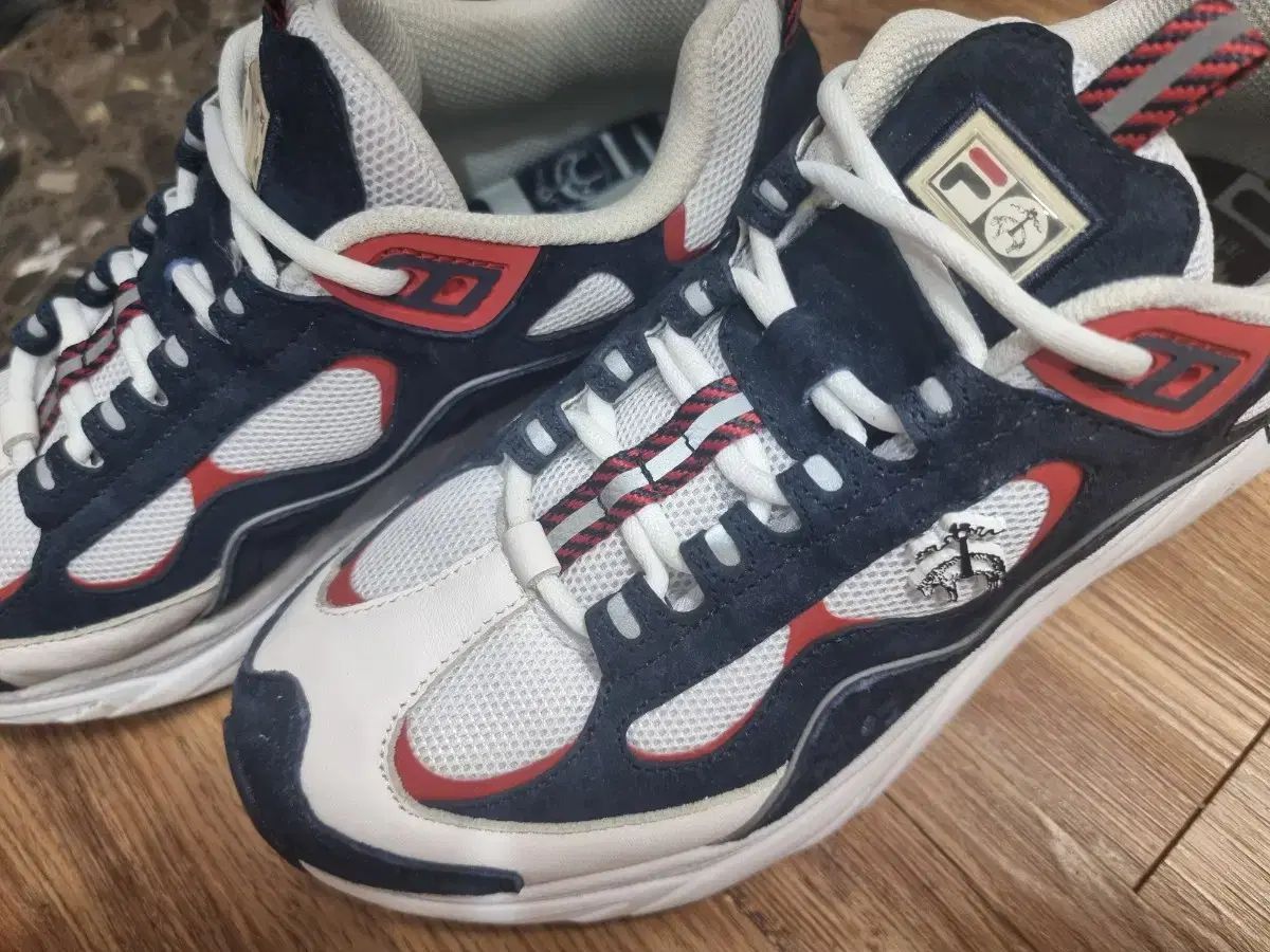 FILA X BROOKS BROTHERS フィラ コラボ スニーカー