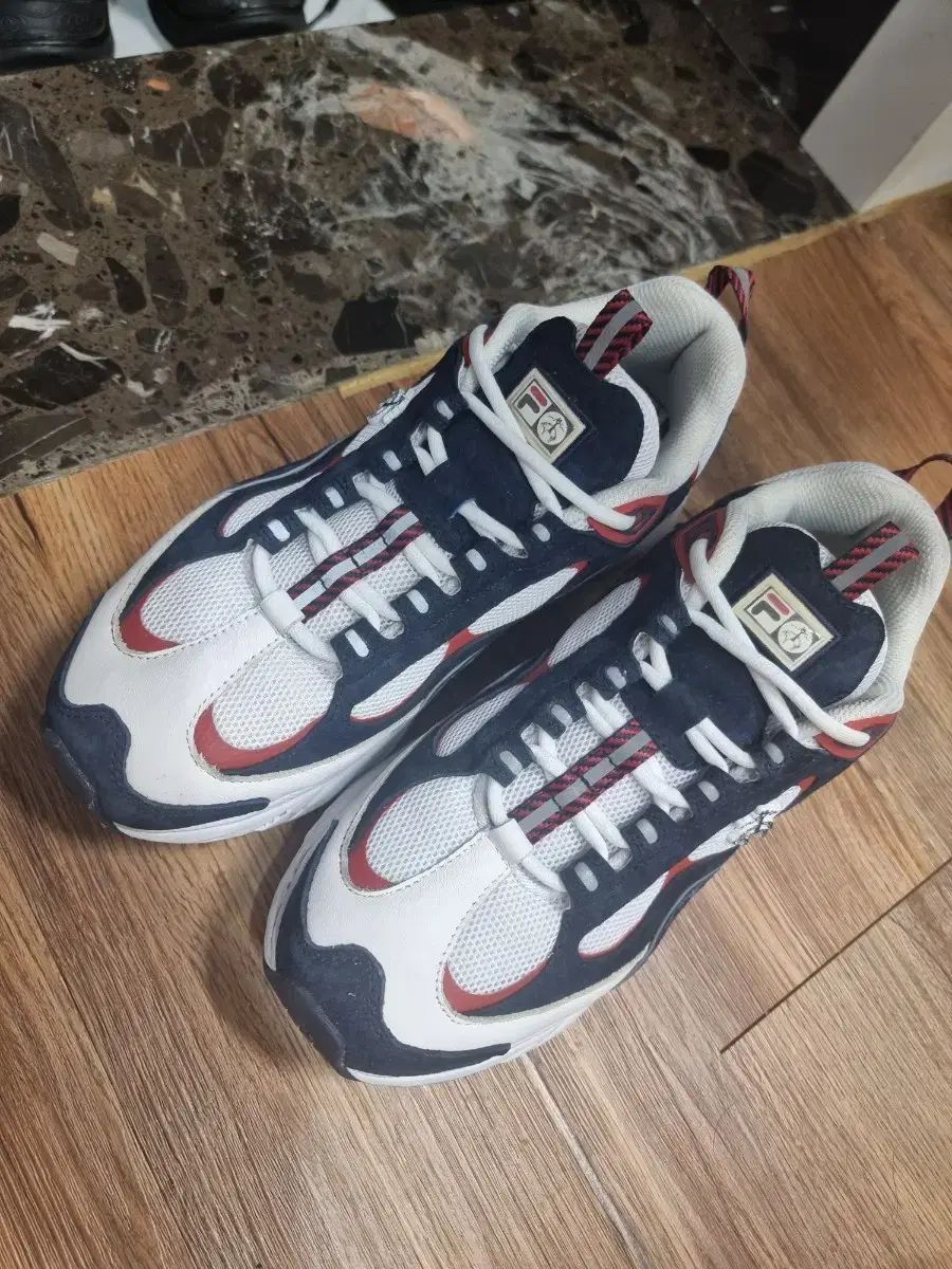 FILA X BROOKS BROTHERS フィラ コラボ スニーカー