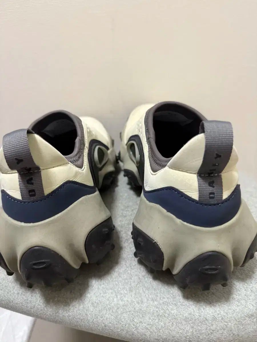 オークリー エッジ アイコン ネイビー