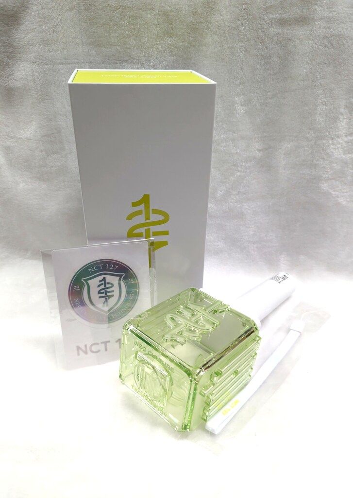 NCT 127 ver.2 OFFICIAL FANLIGHT