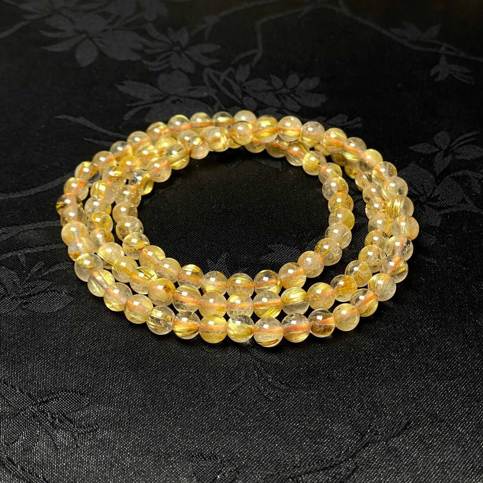 EU製 タイチンルチル 黄金針水晶 ゴールド 金運 開運 3重巻きブレスレット パワーストーン プレゼント 5.3-5.6mm ZB9703