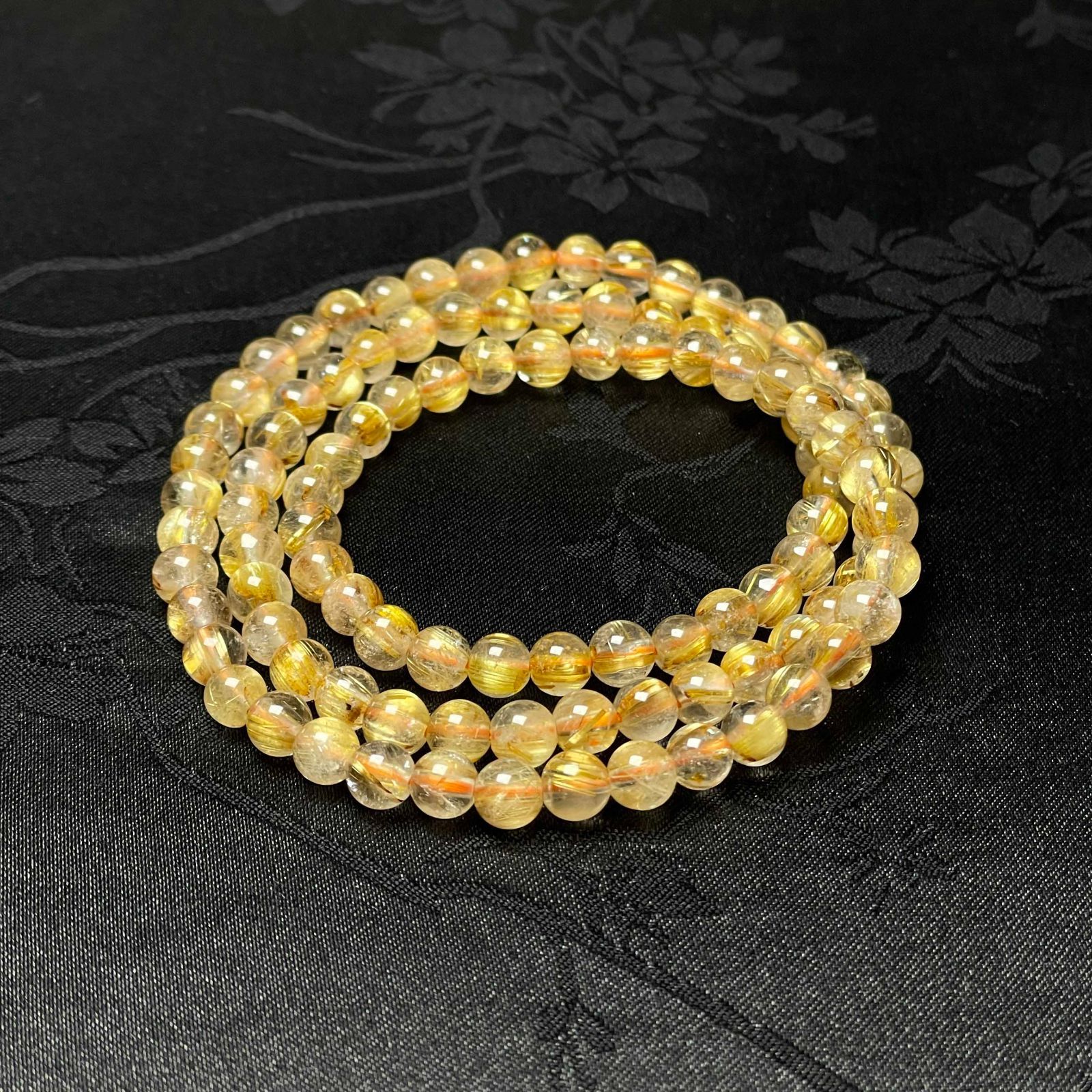 EU製 タイチンルチル 黄金針水晶 ゴールド 金運 開運 3重巻きブレスレット パワーストーン プレゼント 5.3-5.6 mm ZB 9703