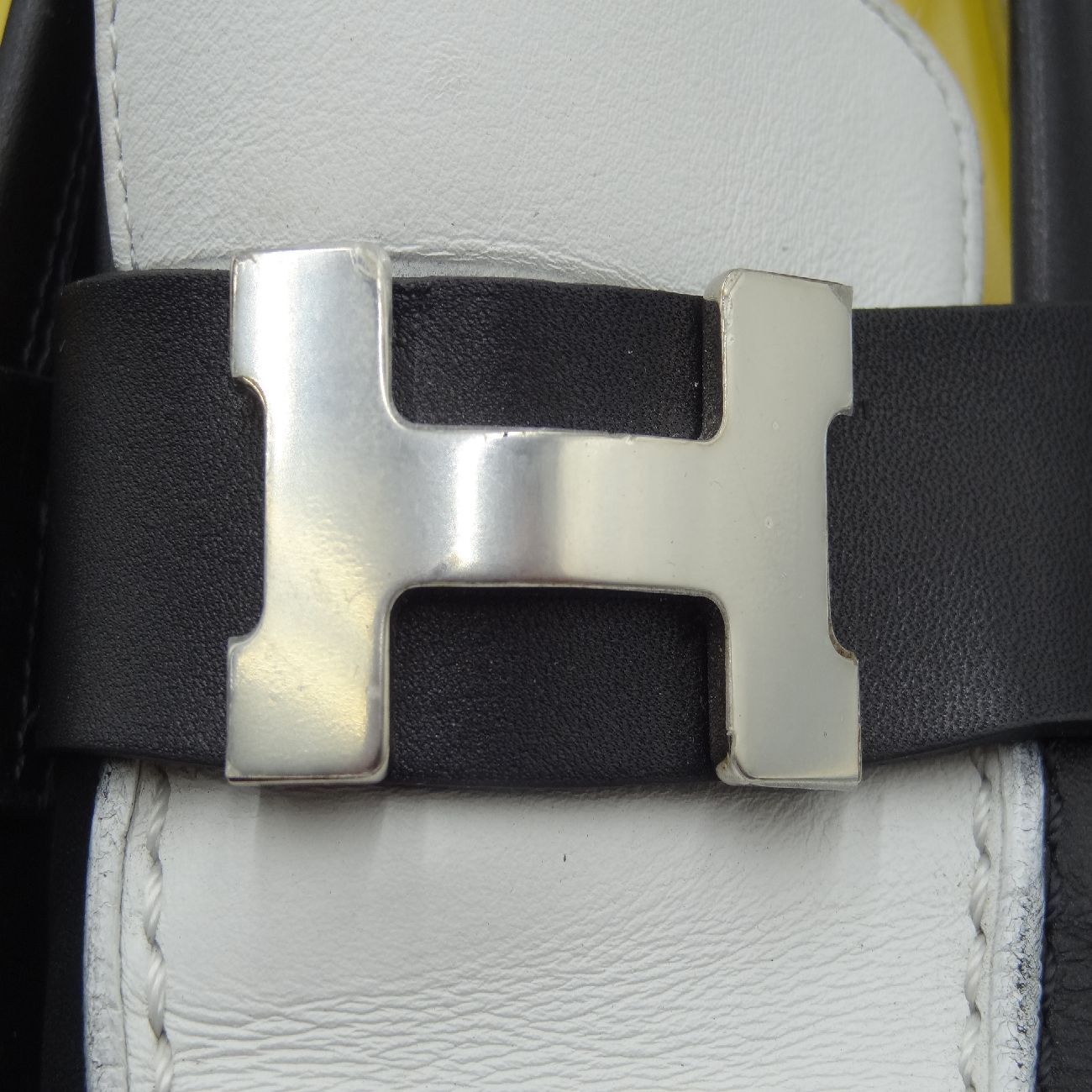 HERMES コンスタンス Hロゴ レザーローファー ホワイト　サイズ35 HERMES エルメス コンスタンス レザー ローファー Hロゴ ブラック