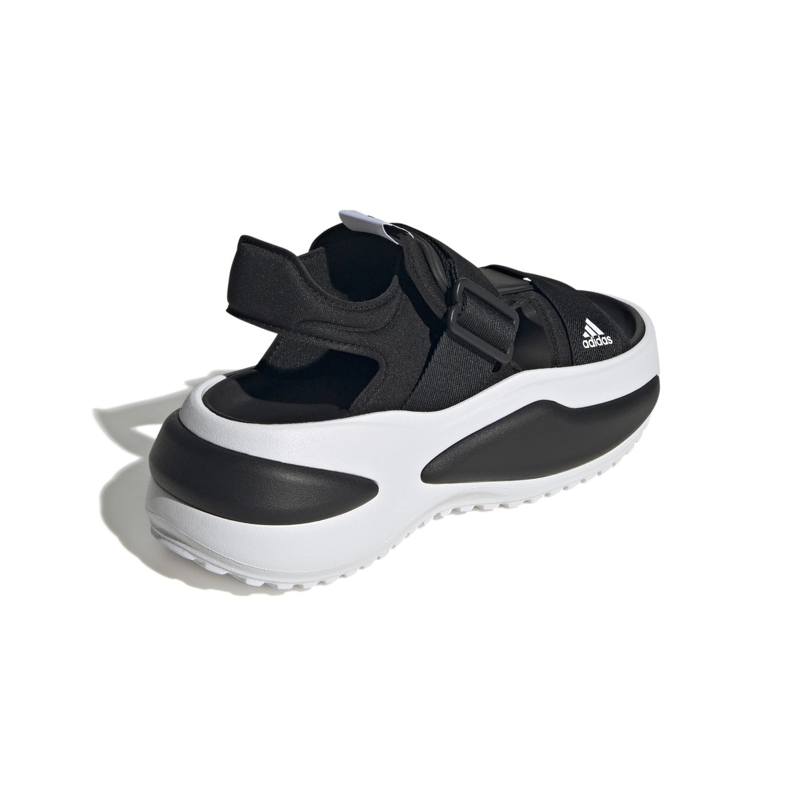 メハナ スポーツサンダル