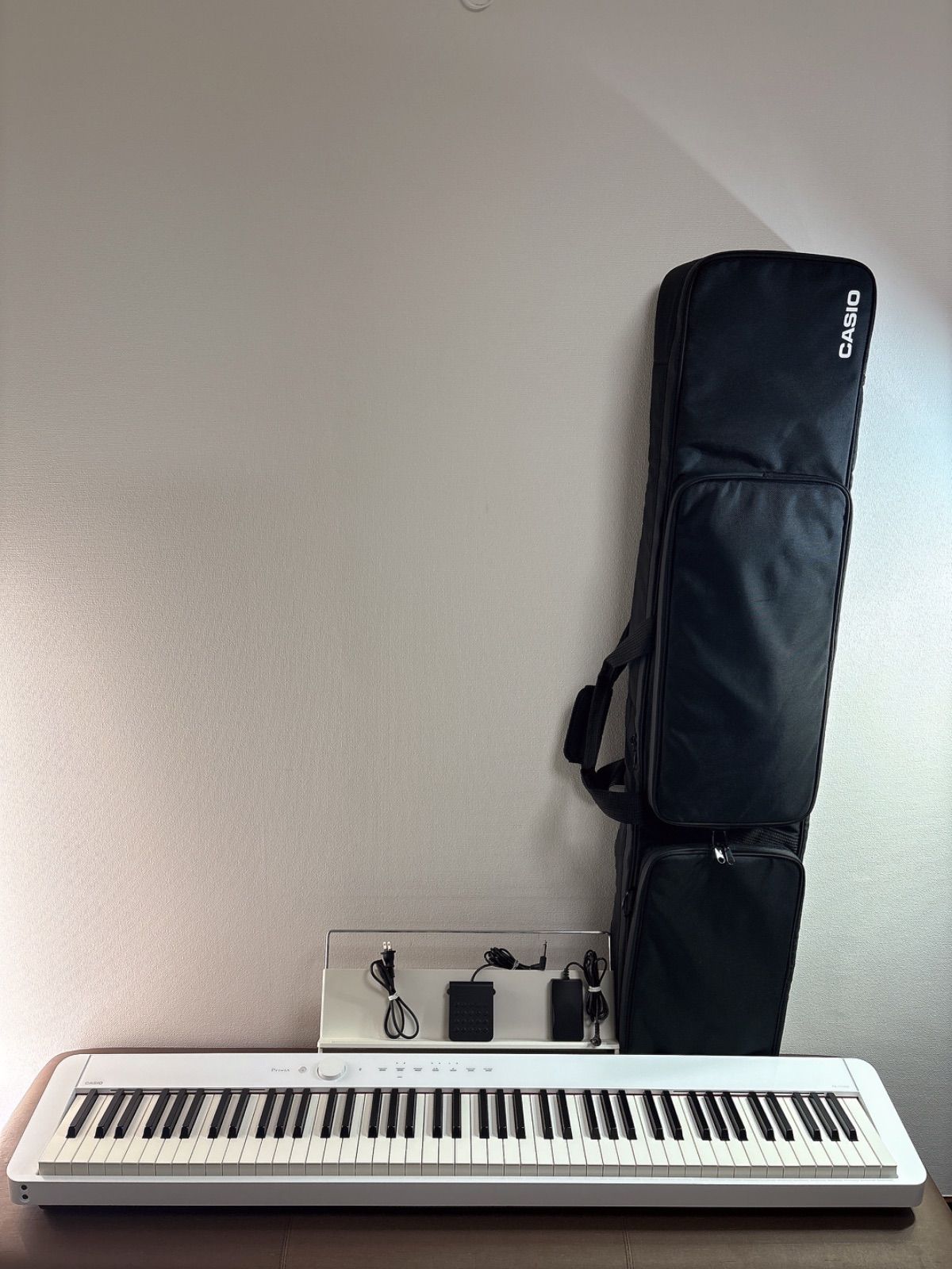 カシオ 電子ピアノ PX-S 1000 ホワイト 88鍵盤 ペダル ケース付き
