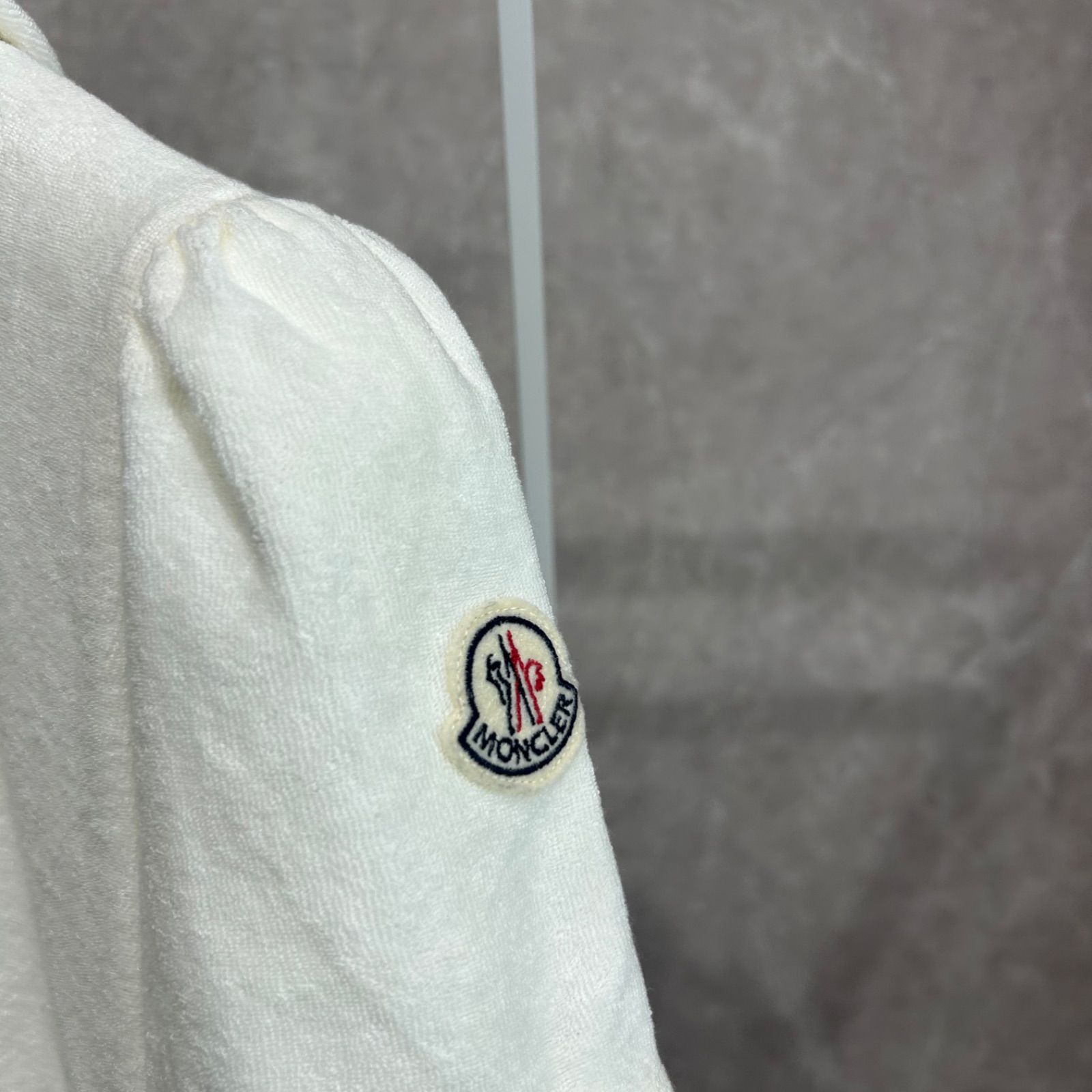 MONCLER モンクレール半袖ジップパーカー白xs