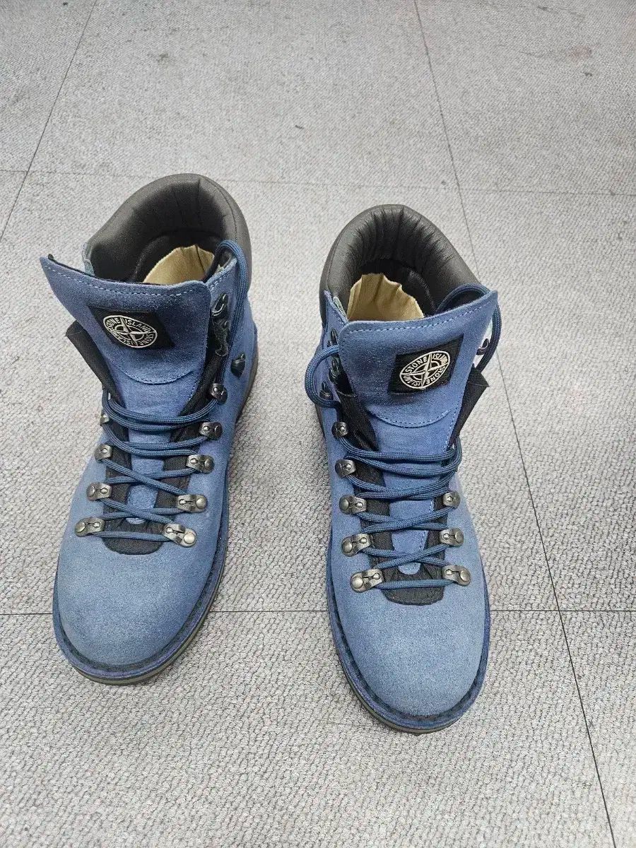 ストーンアイランド ブルー スウェード 登山靴