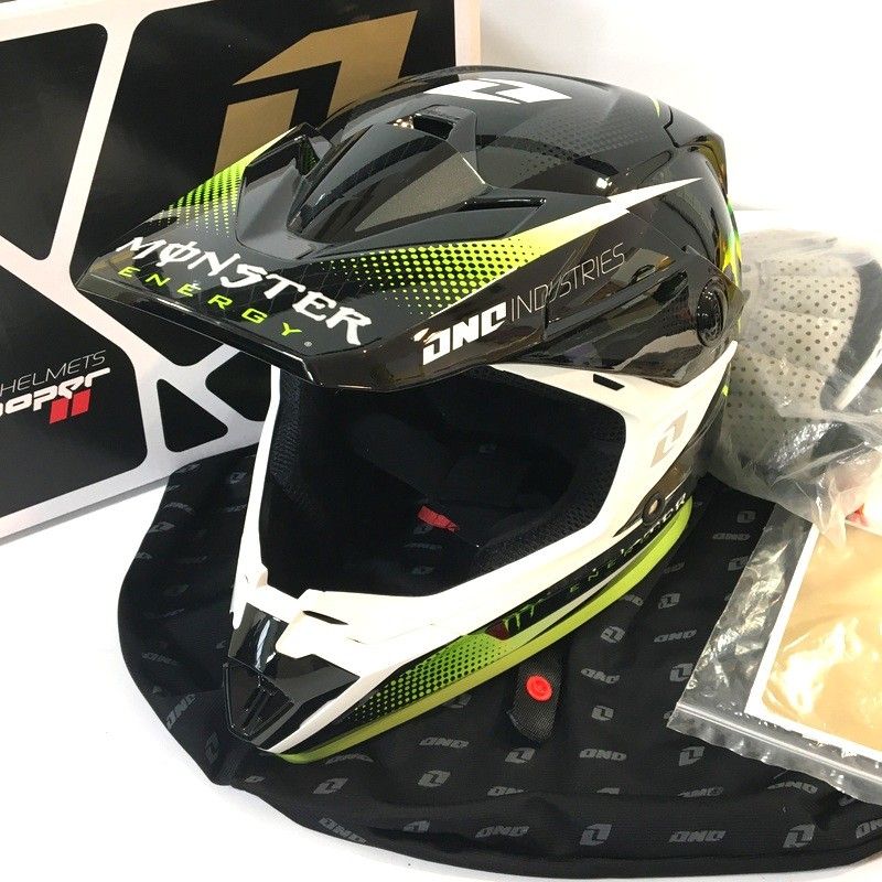 ONE ワンインダストリーズ モンスターエナジー オフロードヘルメット 除菌消臭済 XXLサイズ ブラック モトクロス オートバイ レーシング ライディング バイカー バイク用品 TA 3657