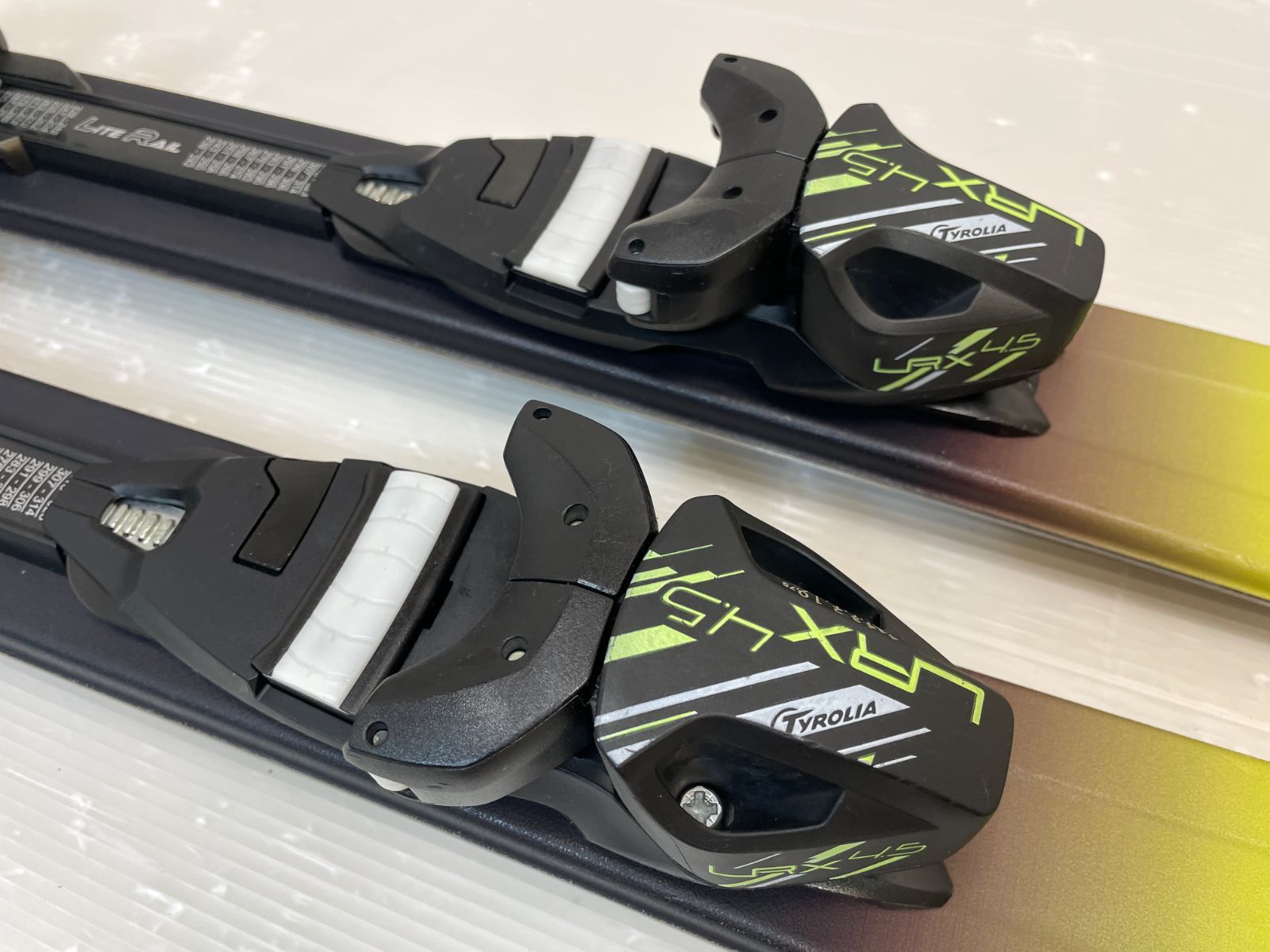 ◇ ロッカースキー Hart Circuit C1.2T 137 cm + TYROLIA LRX 4.5 Jr