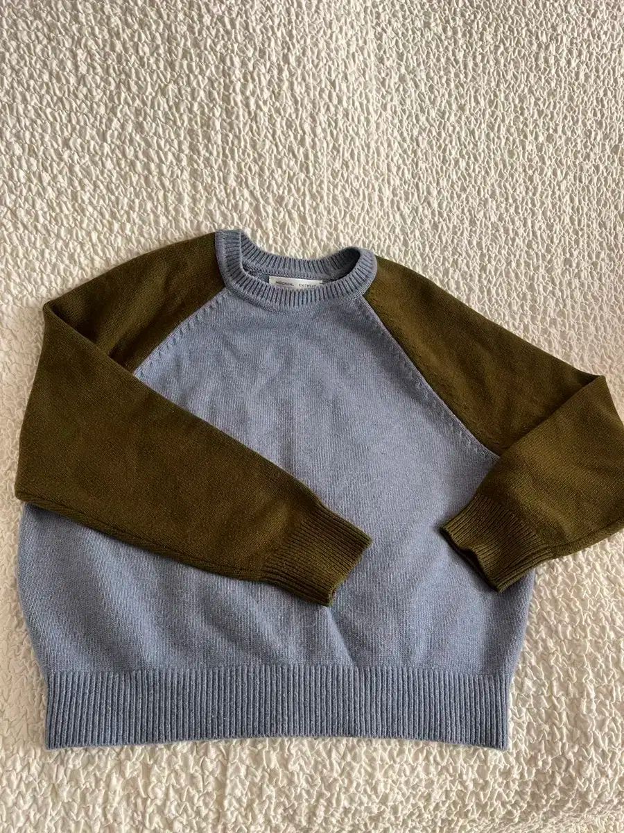 ムンダル テッド ラグラン ニットＭ