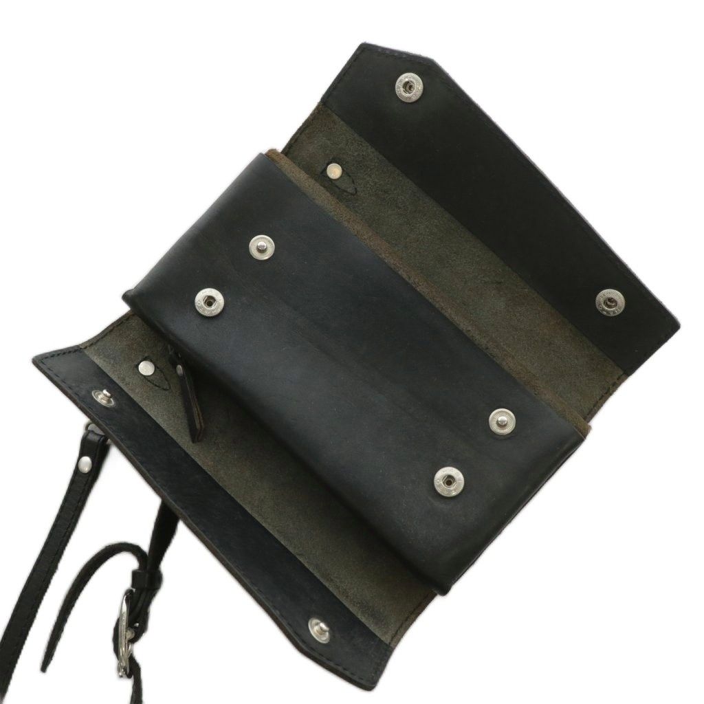 二つ折り レザー