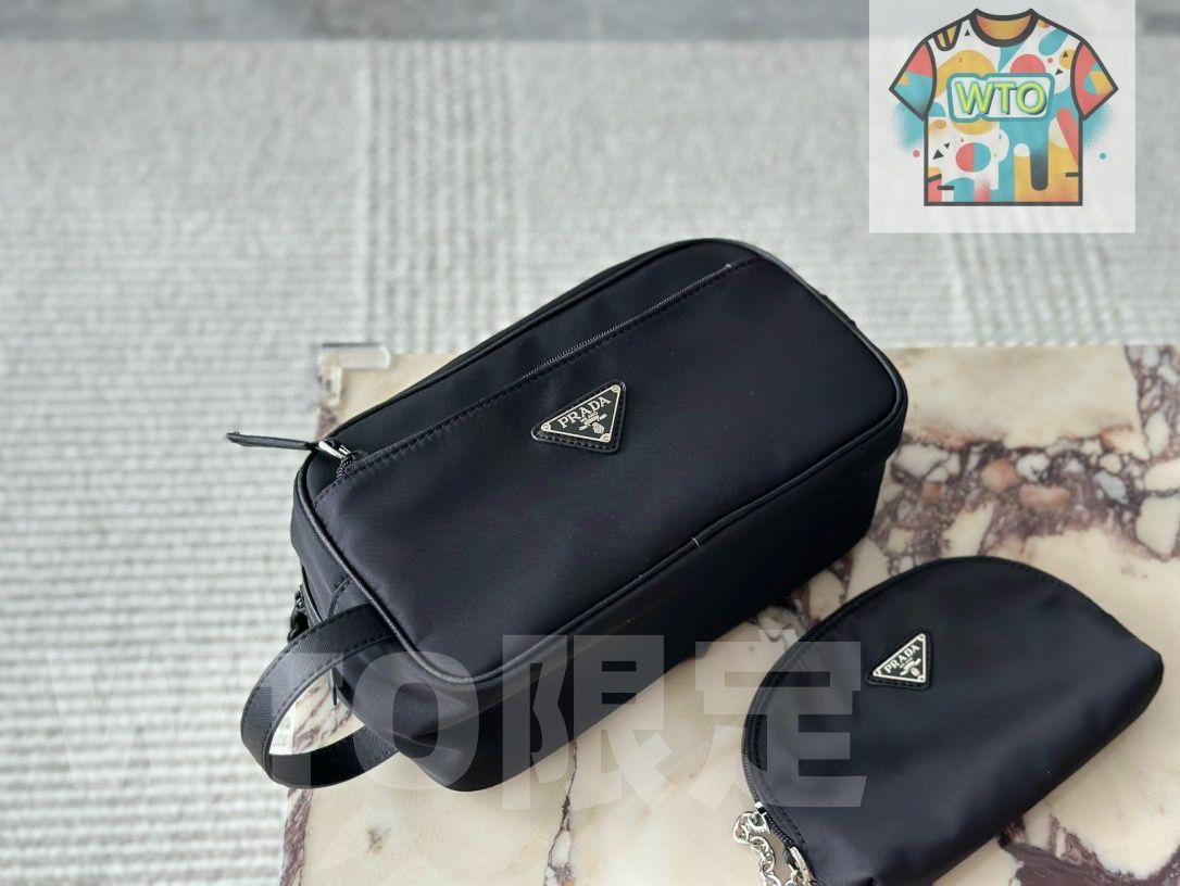 今日 Prada Nylon Cosmetic Pouch プラダ ナイロン コスメポーチ -WTO輸入