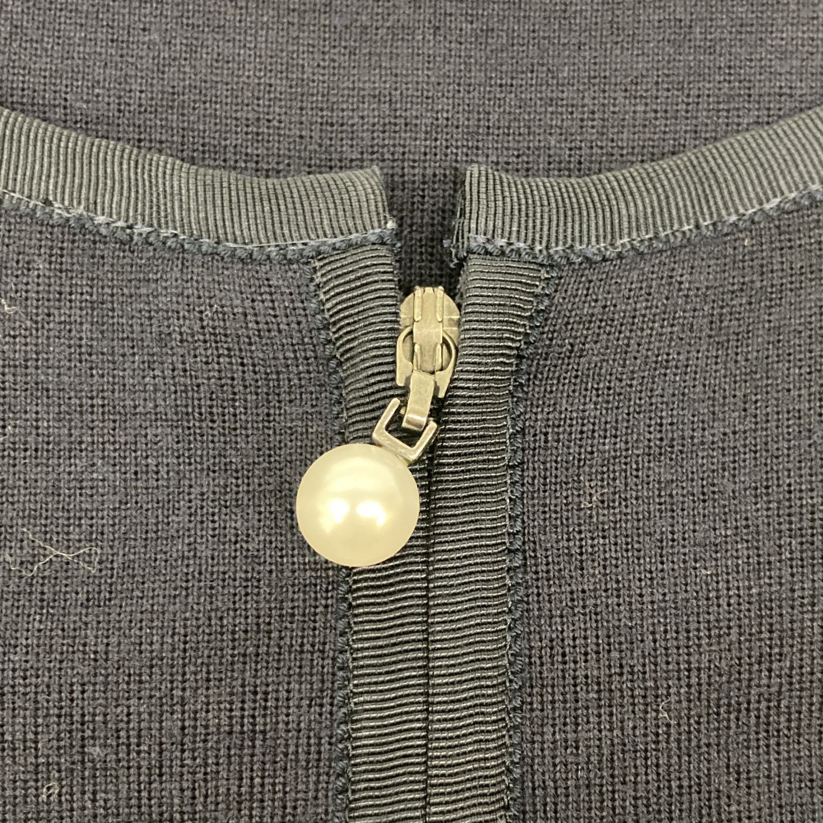 フェイクパールファスナートップ フロントジップ