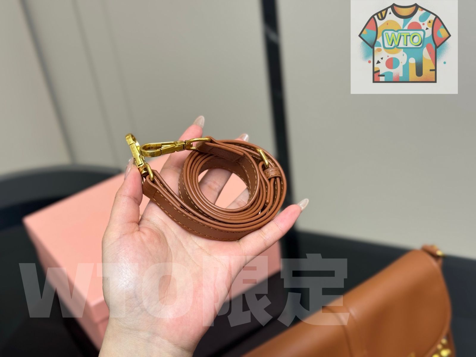 今日 MiuMiu ミュウミュウ ファジーバッグ 28×19cm -WTO輸入