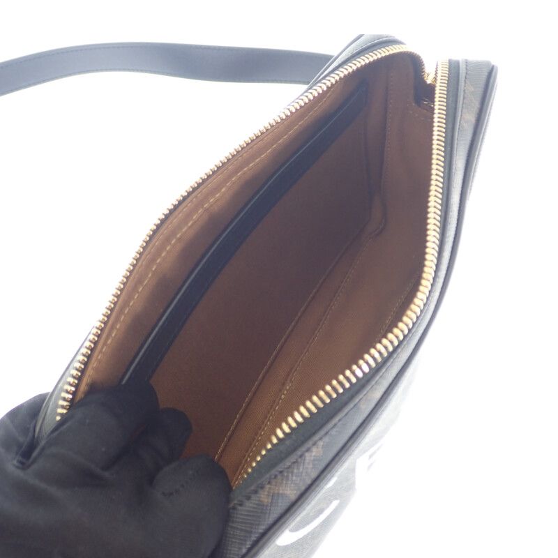  セリーヌ CELINE ミディアムメッセンジャー .38 OG ショルダーバッグ PVC ブラック ゴールド金具 レディース Aランク メッセンジャーバッグ ショルダーバッグ