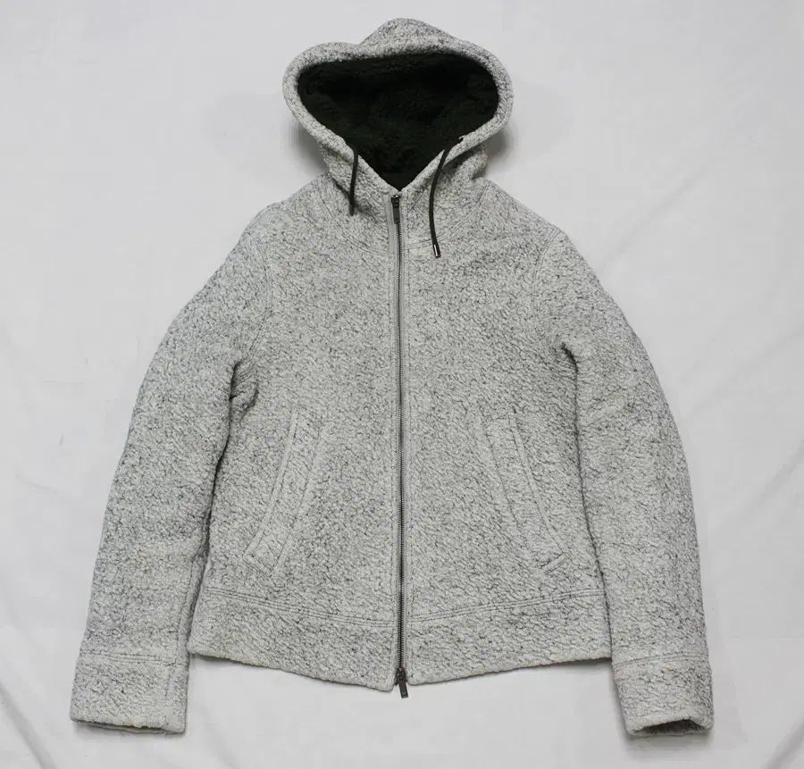 エンポリオアルマーニ レディース 95 厚手 ダウン フードジップアップ アウター J06