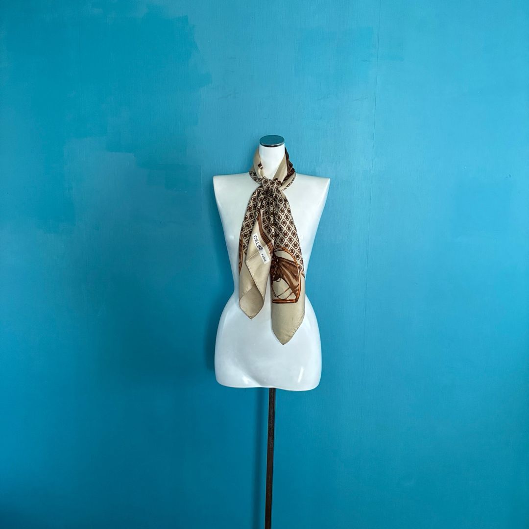 CELINE セリーヌ 馬具と馬車柄 シルク 大判スカーフ ベージュ ブラウン