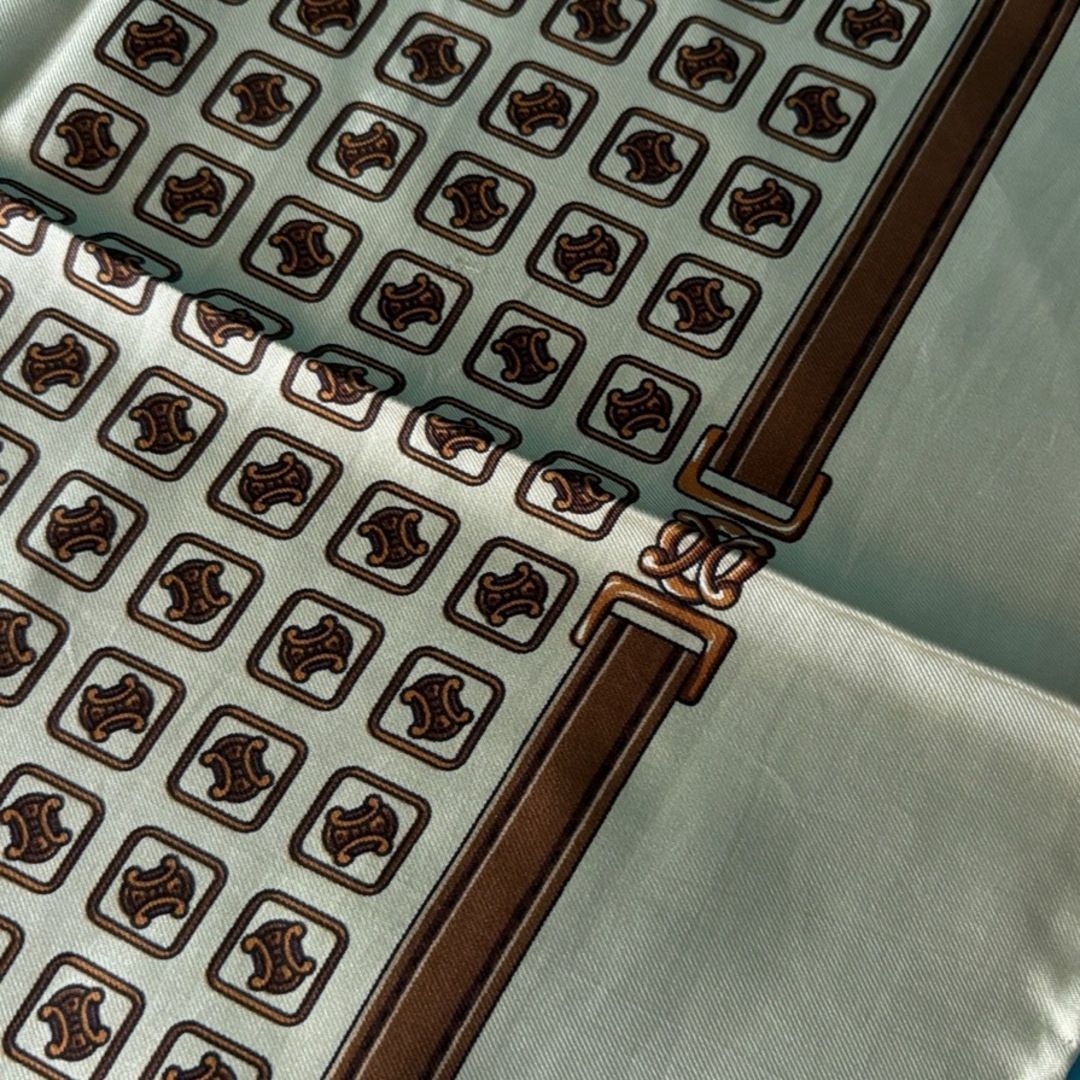 大判スカーフ ベージュ