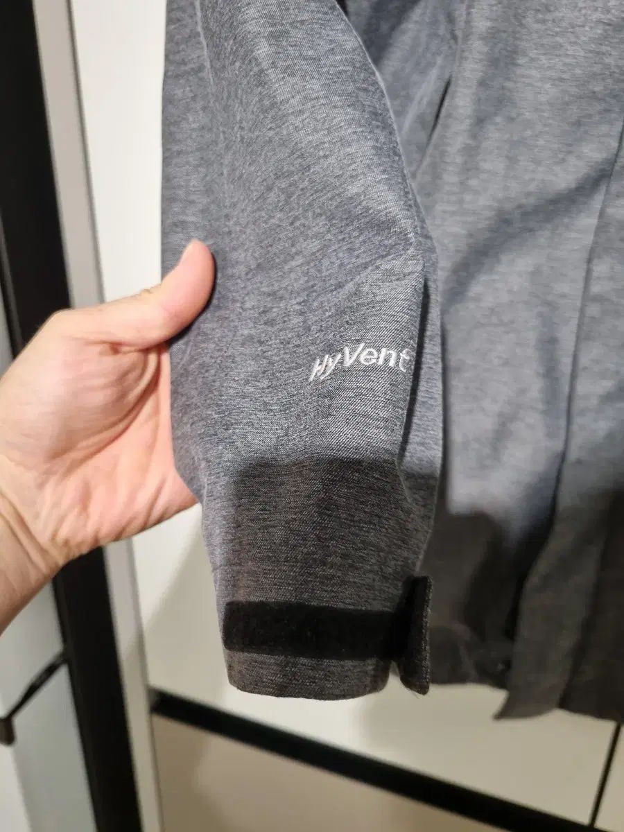 THE NORTH FACE ザノースフェイス HyVent ジャケット 100 OLIVEOS_COM_TR