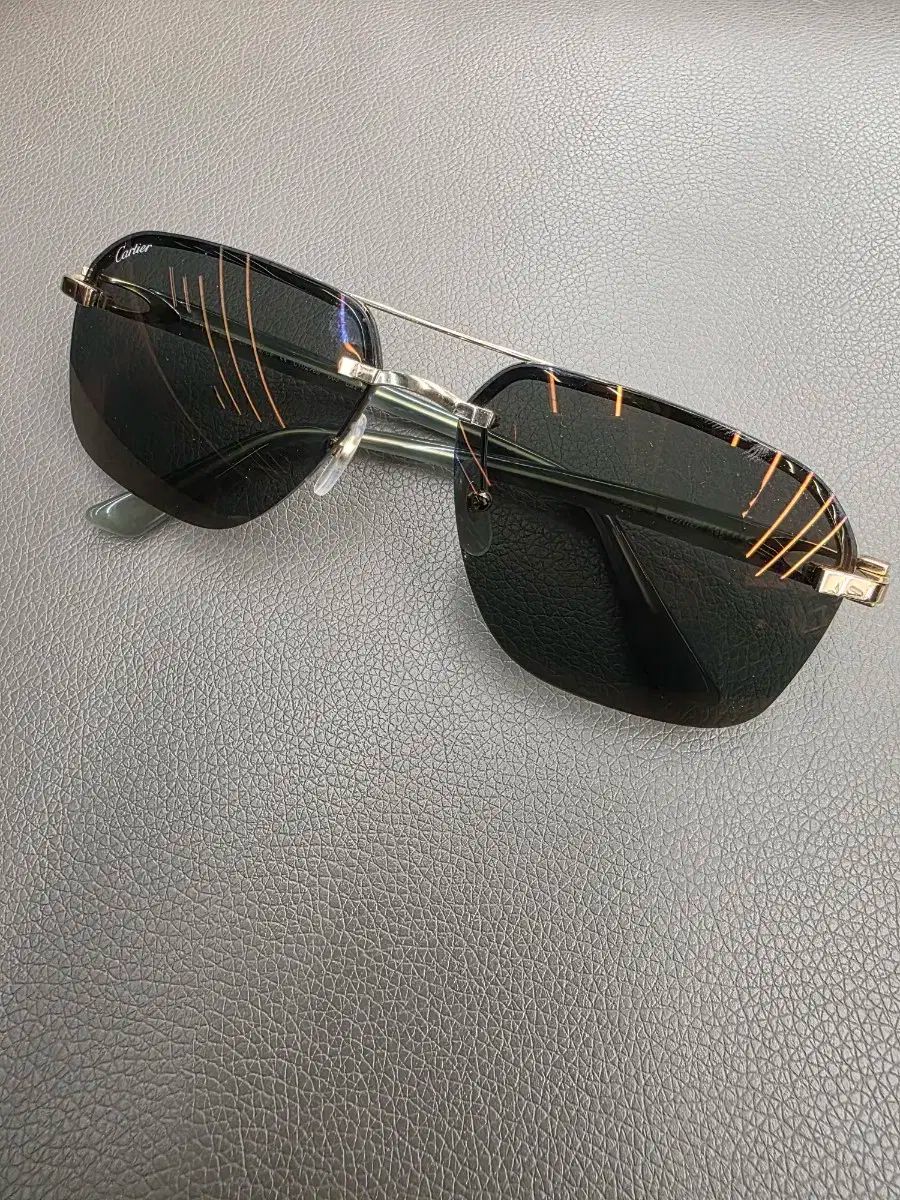 カルティエ cartier サングラス