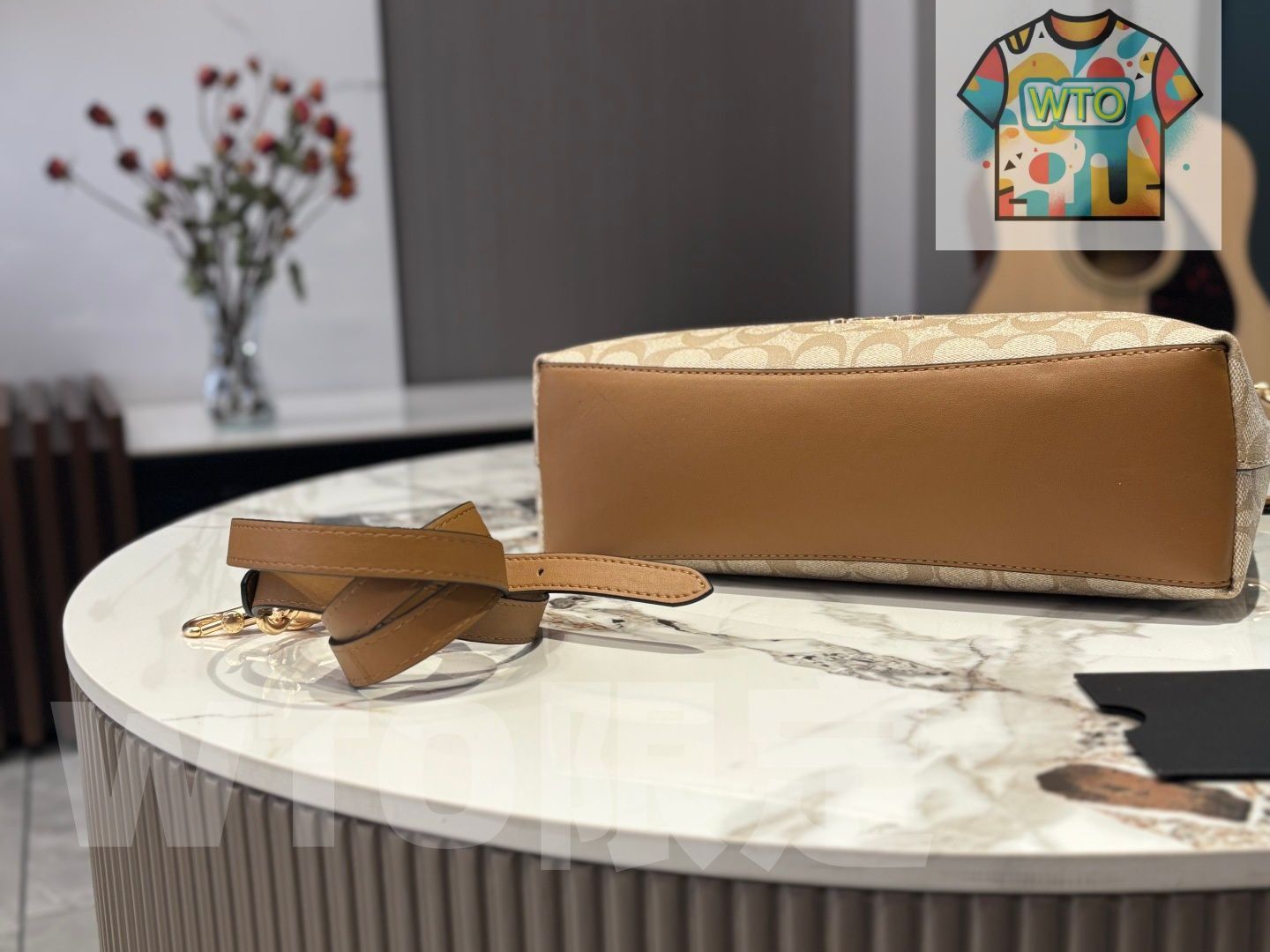 ストラップバッグ